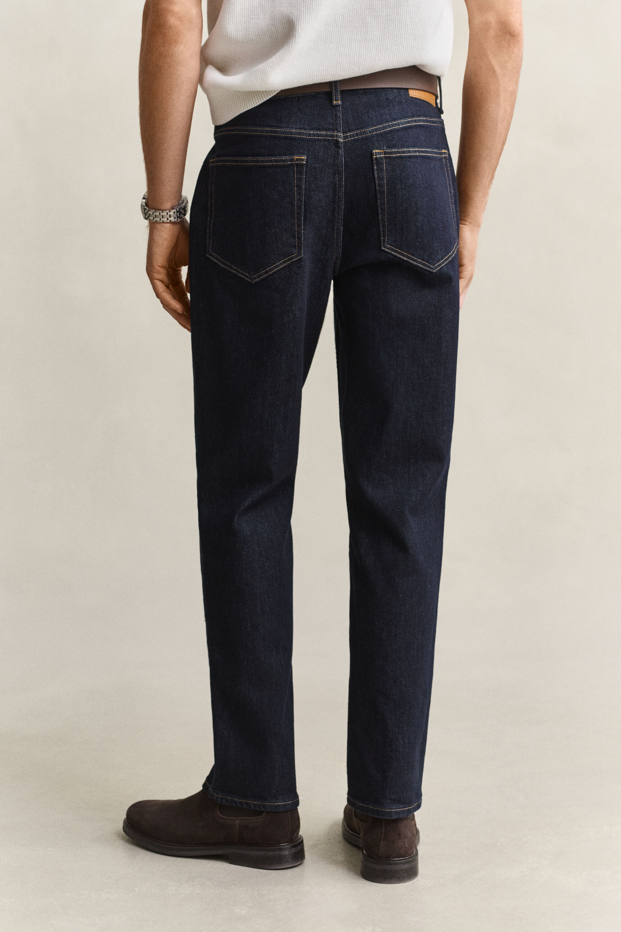 Regular Fit Clean Wash Jeans