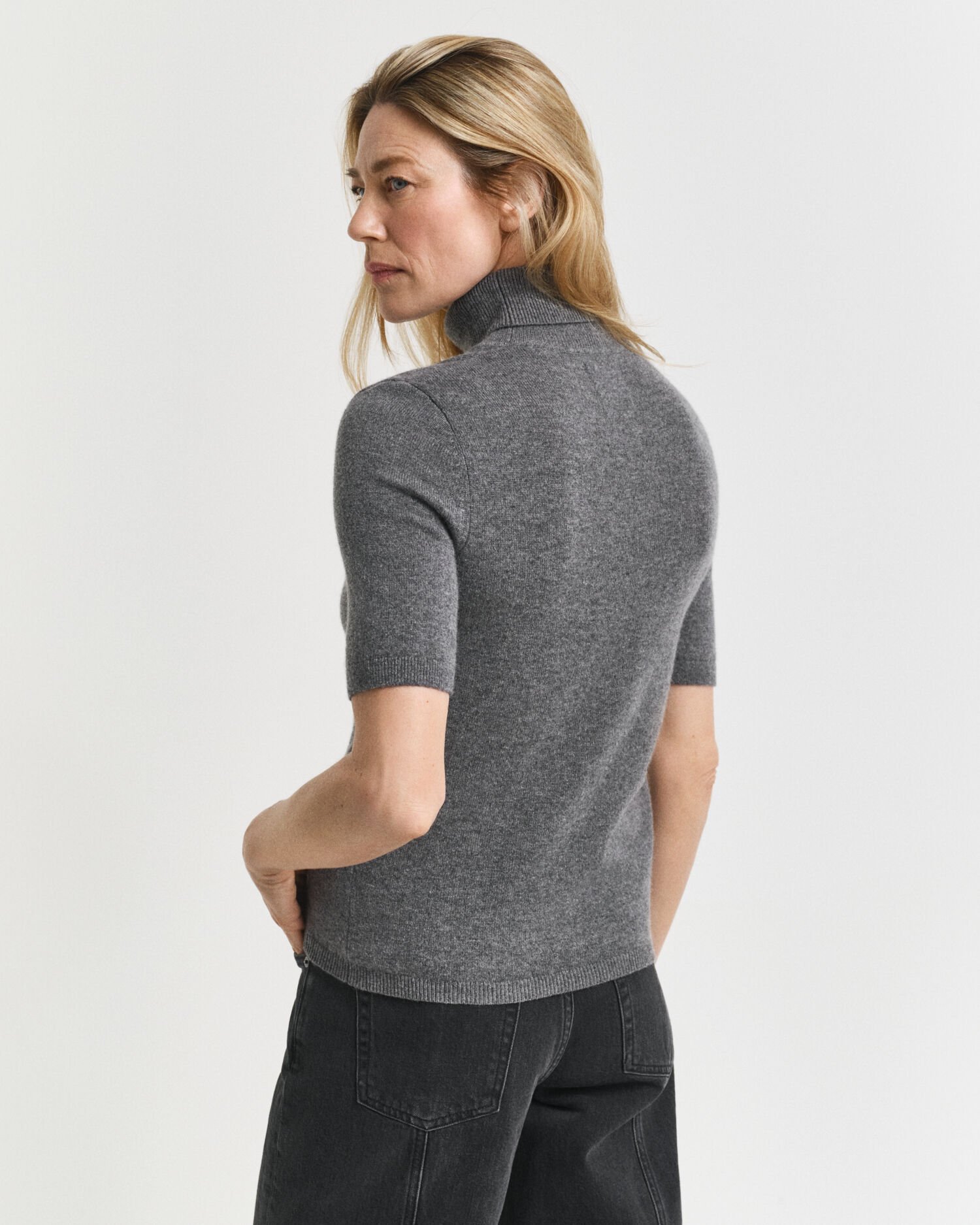 Short Sleeved Cashmere Turtleneck Sweater