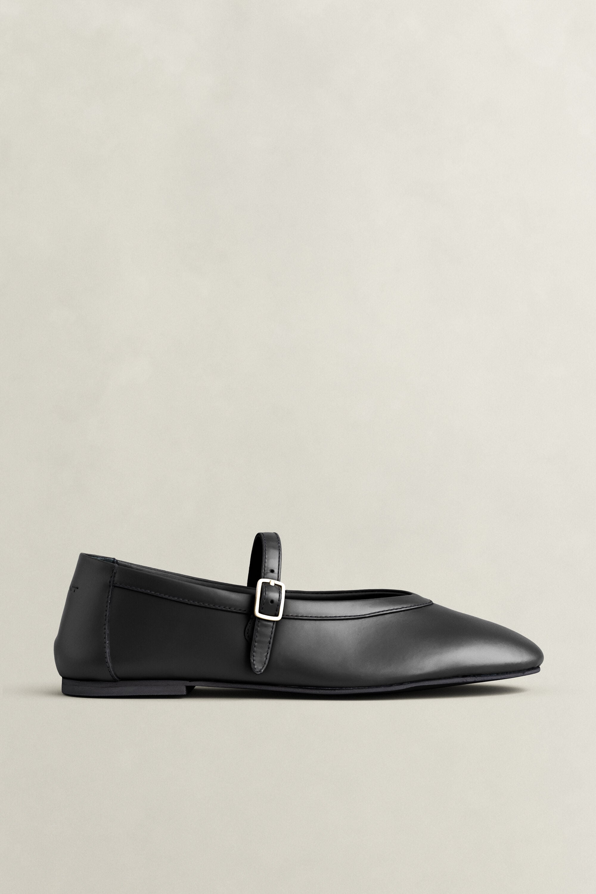 Chadii Leather Ballet Flats
