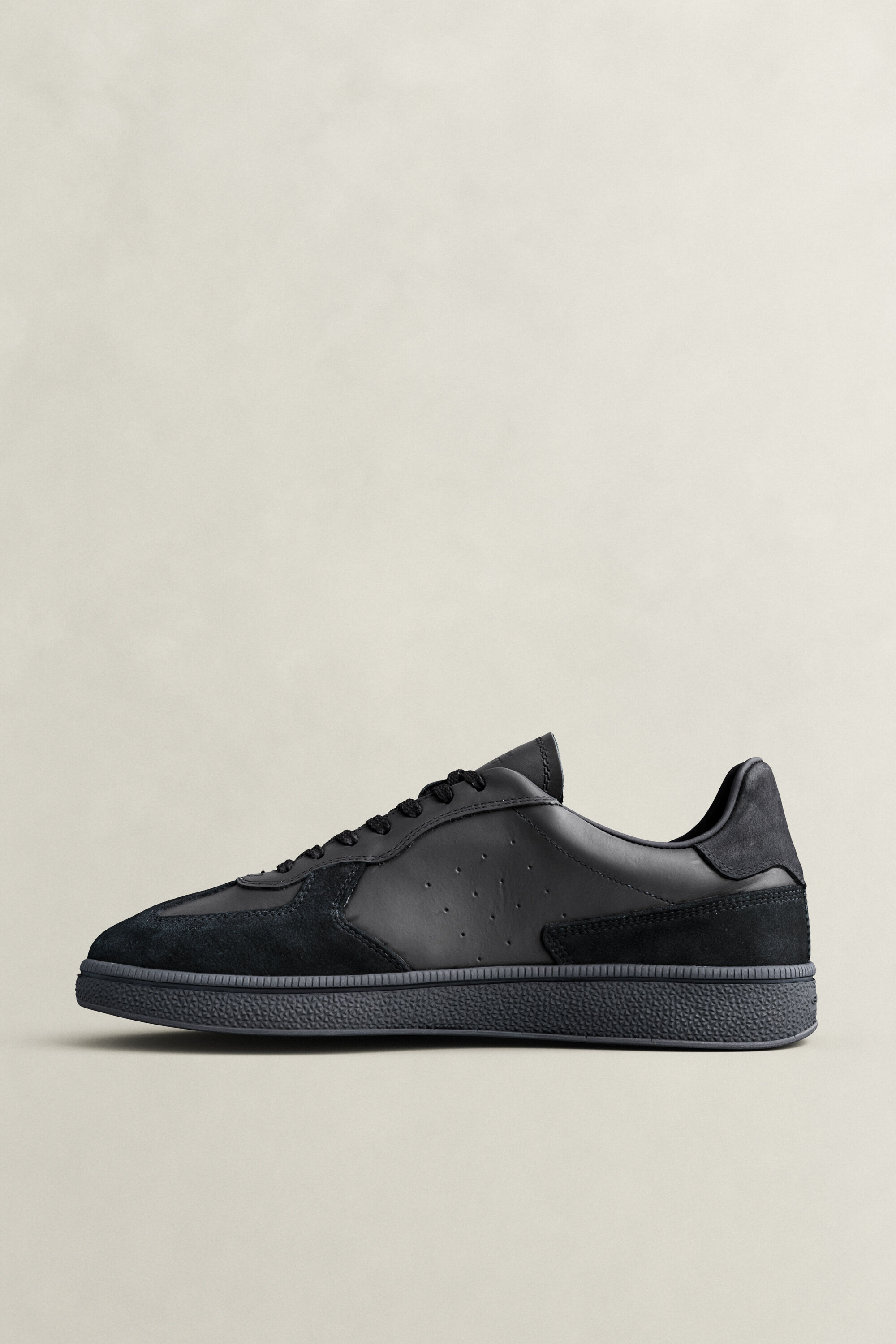 Cuzmo Leather Suede Sneakers