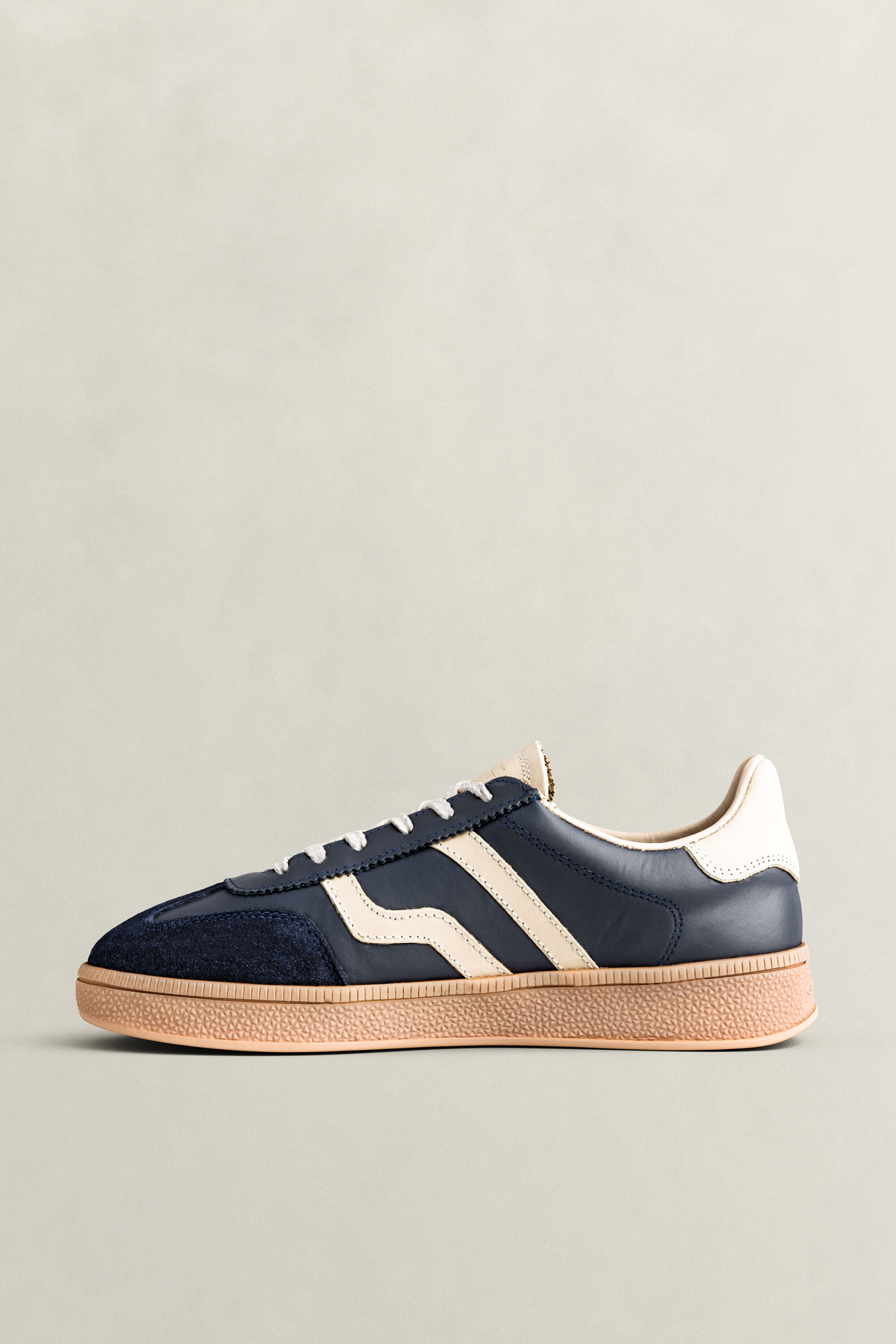 Cuzima Suede Leather Sneakers