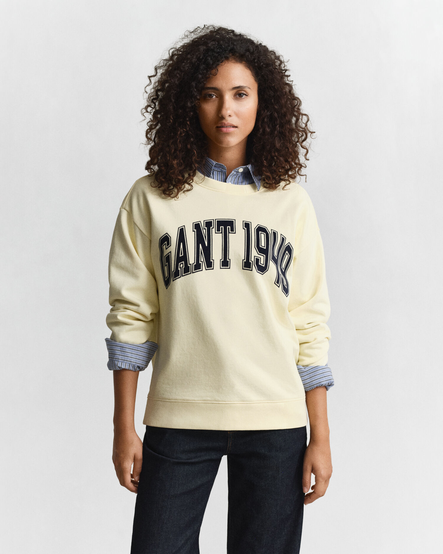 Graphic Crew Neck Sweatshirt — VANILLA YELLOW