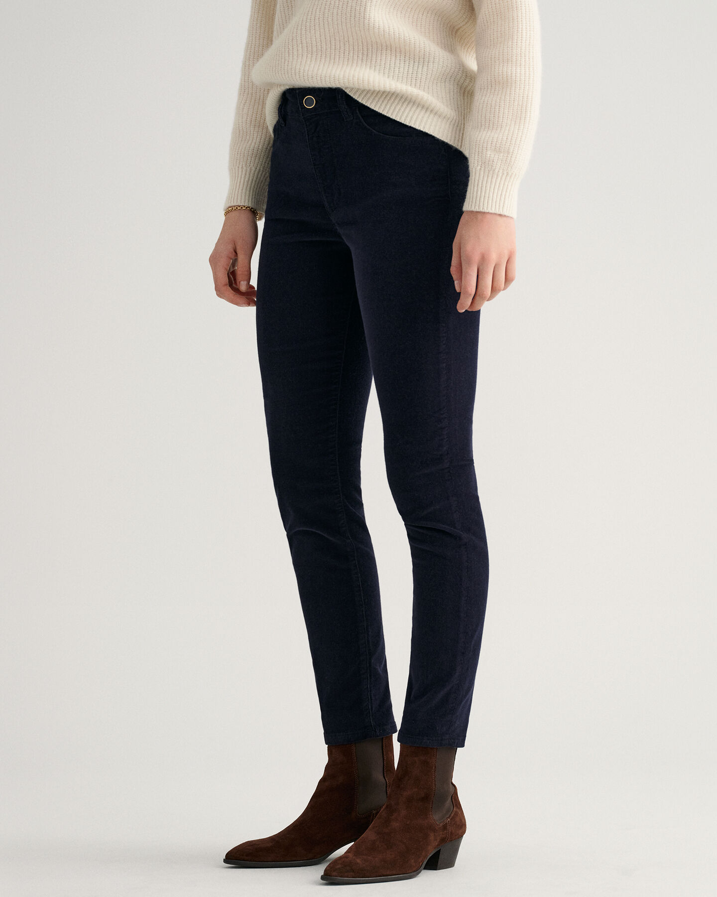 Farla Slim Fit Cropped Corduroy Jeans