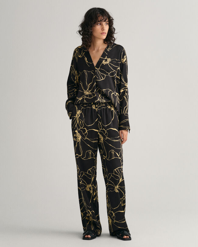 Line Drawing Pull-On Pants