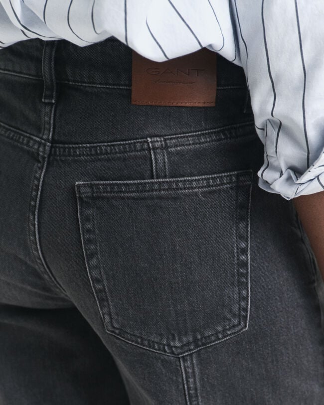 Relaxed Fit Straight Seam Jeans