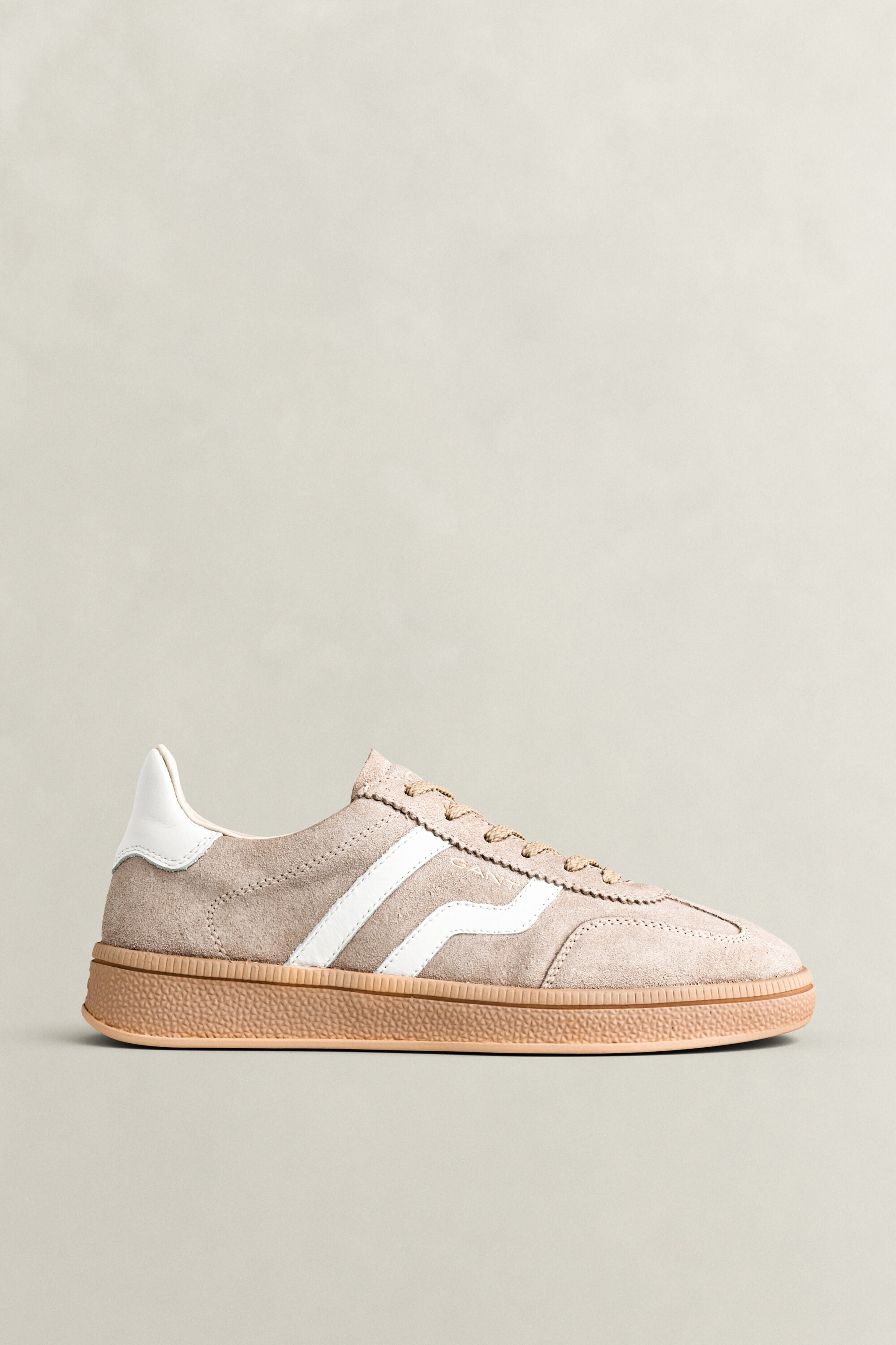 Cuzima Suede Sneakers