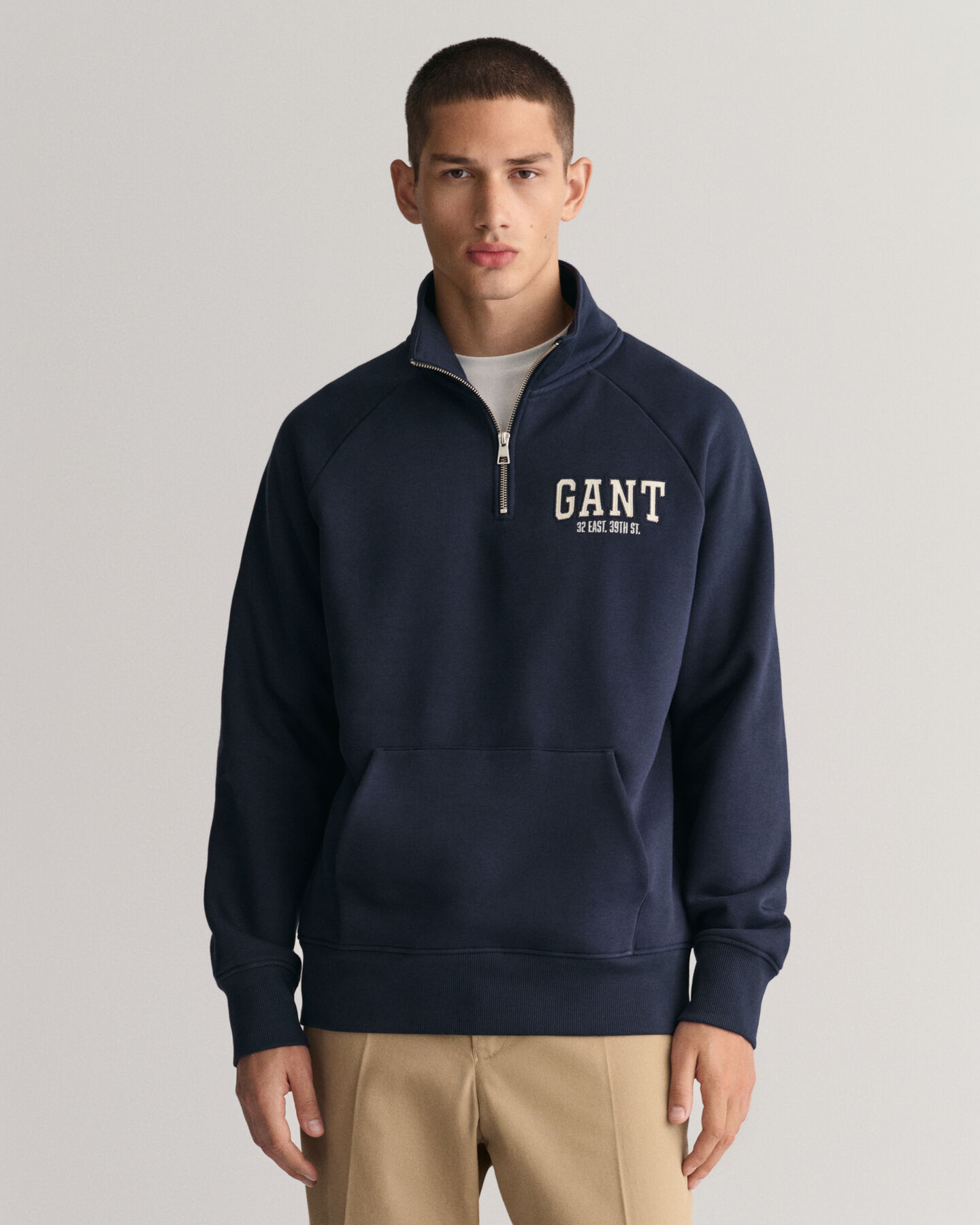 GANT Arch Graphic Half-Zip Sweatshirt