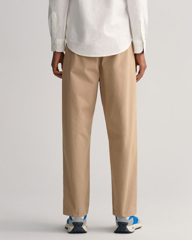 Relaxed Fit Pleated Chinos