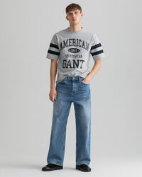 Loose Straight Leg Jeans