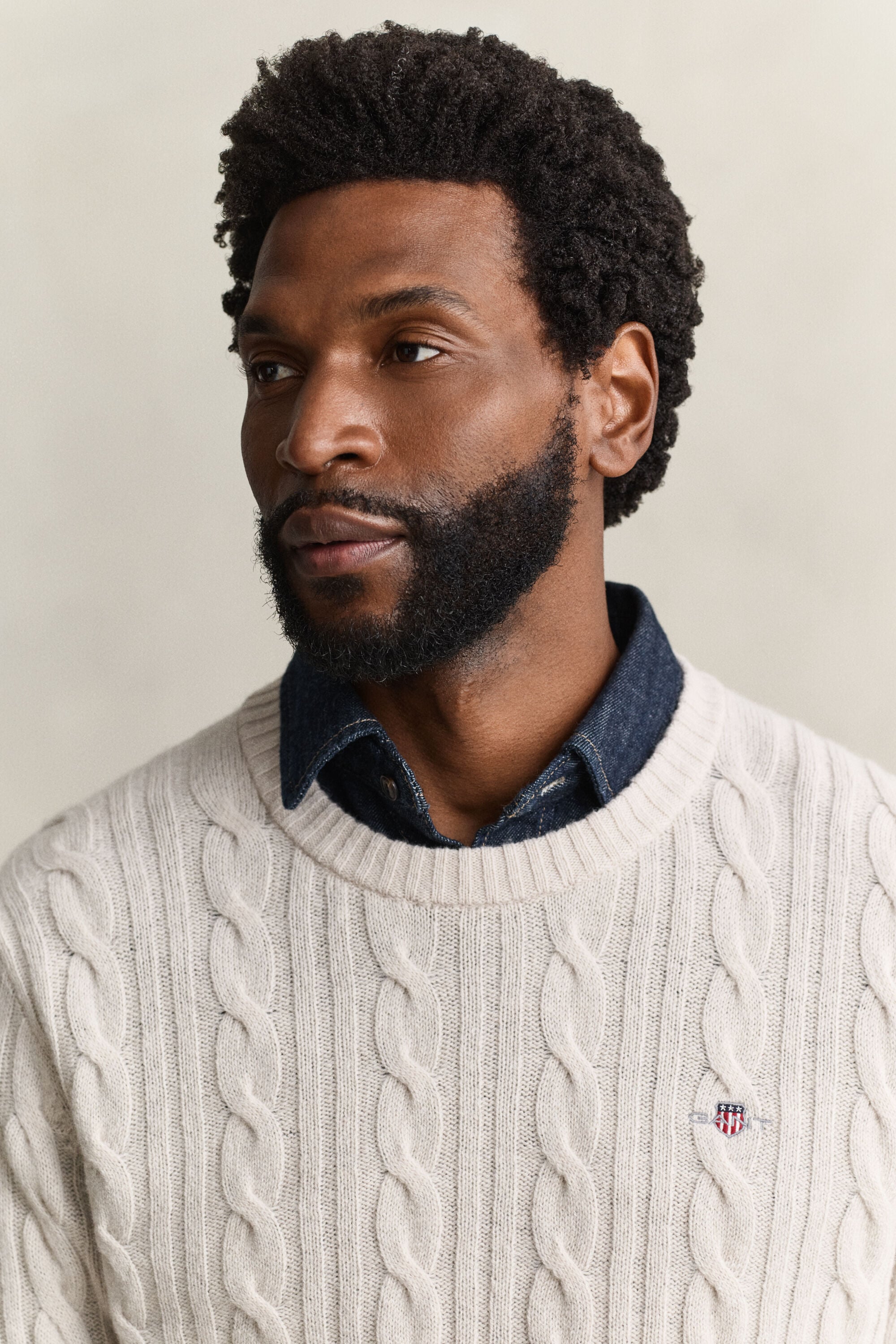 Lambswool Cable Knit Crew Neck Sweater