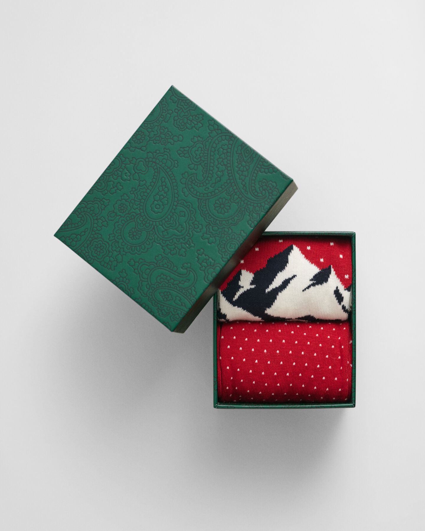 2-Pack Ski Artwork Socks Gift Box