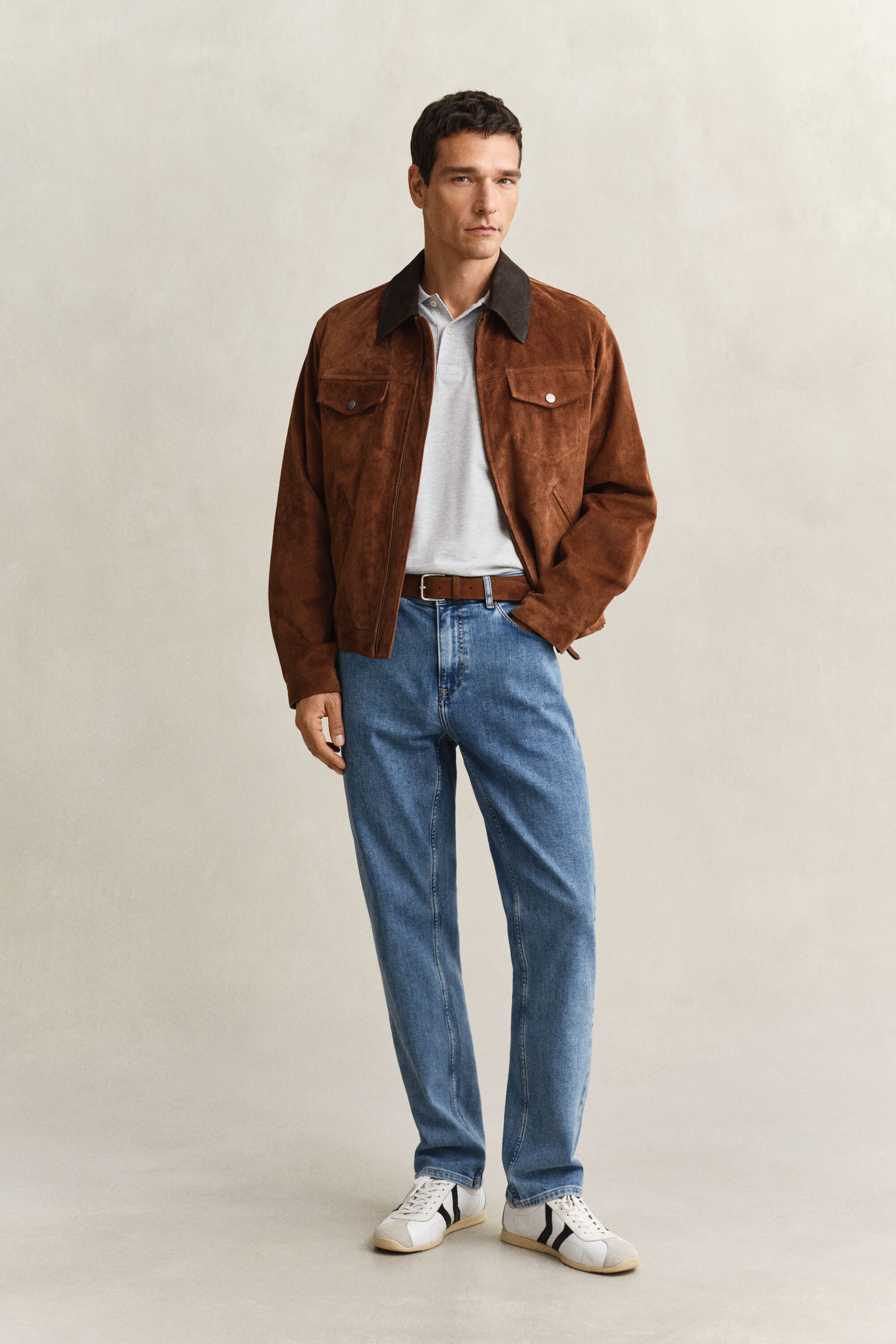 Regular Fit Clean Wash Jeans