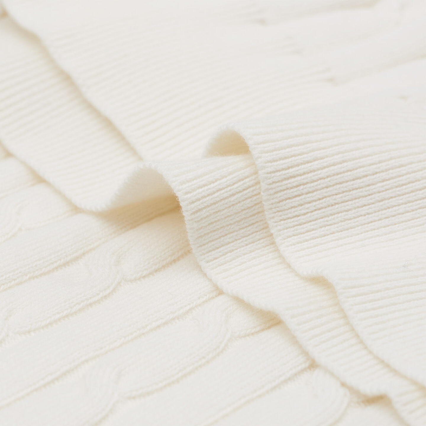 Stretch Cotton Cable Turtleneck