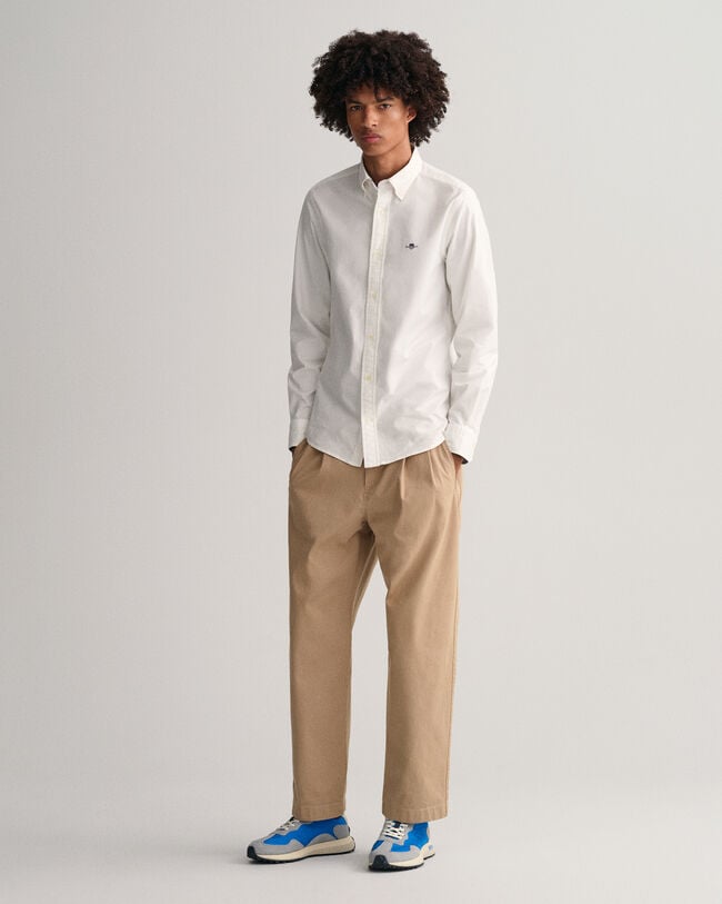 Relaxed Fit Pleated Chinos