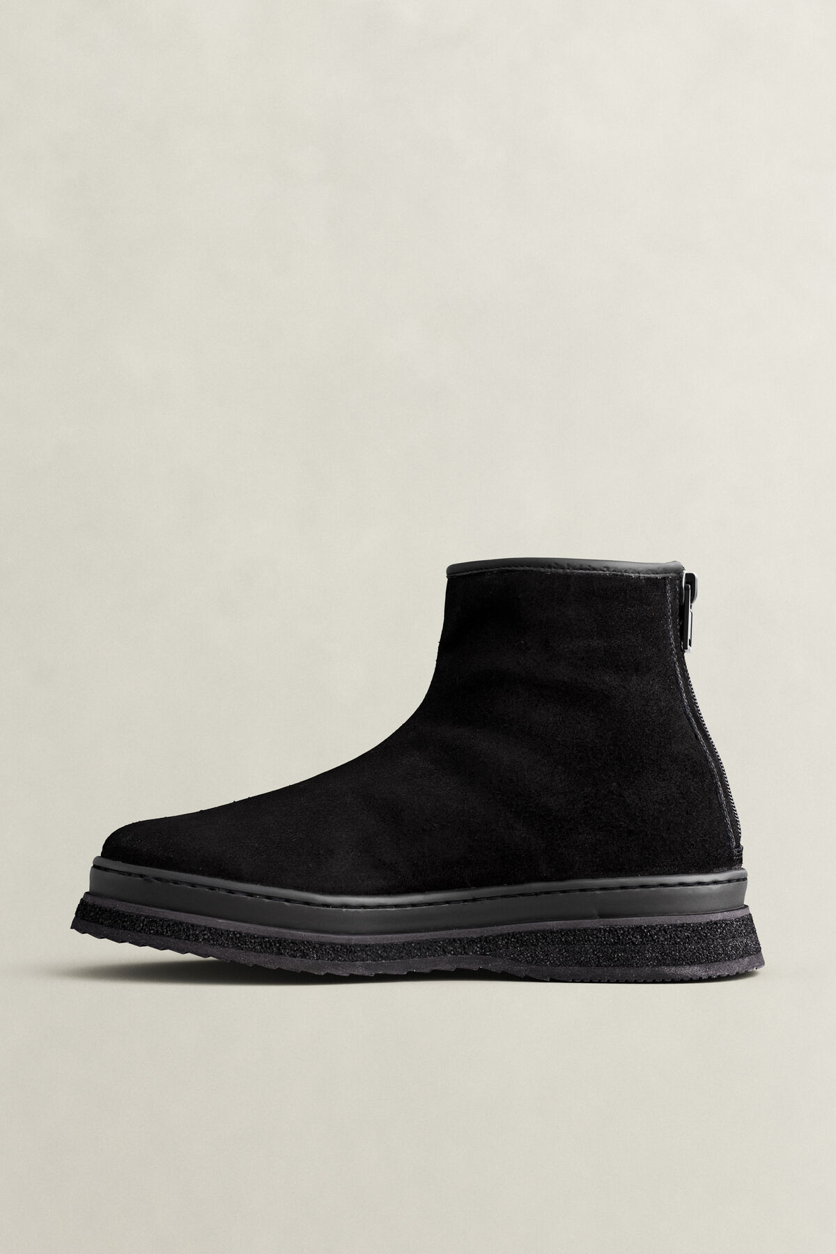 Blistown Suede Chelsea Boots — BLACK