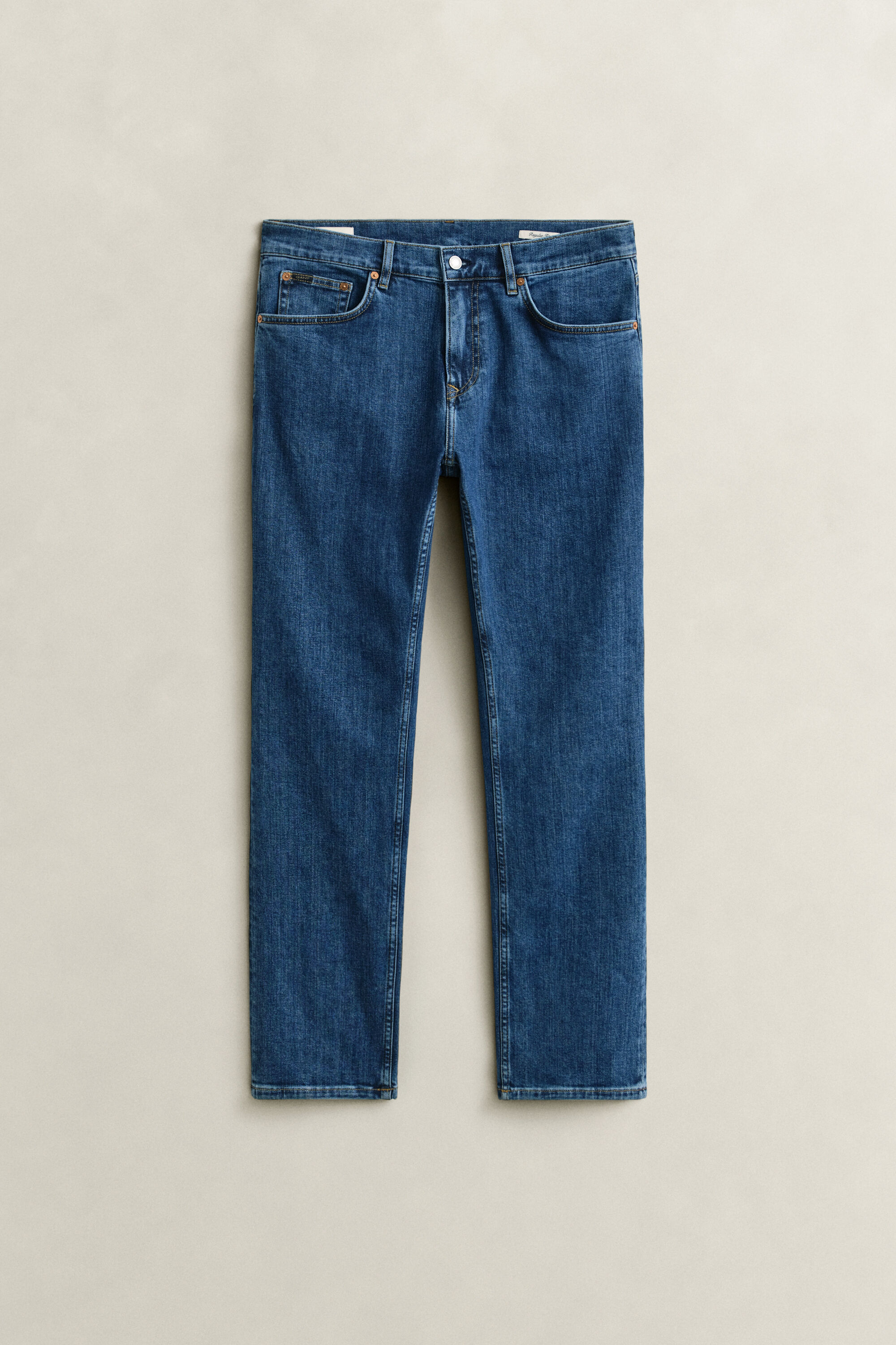 Regular Fit Clean Wash Jeans