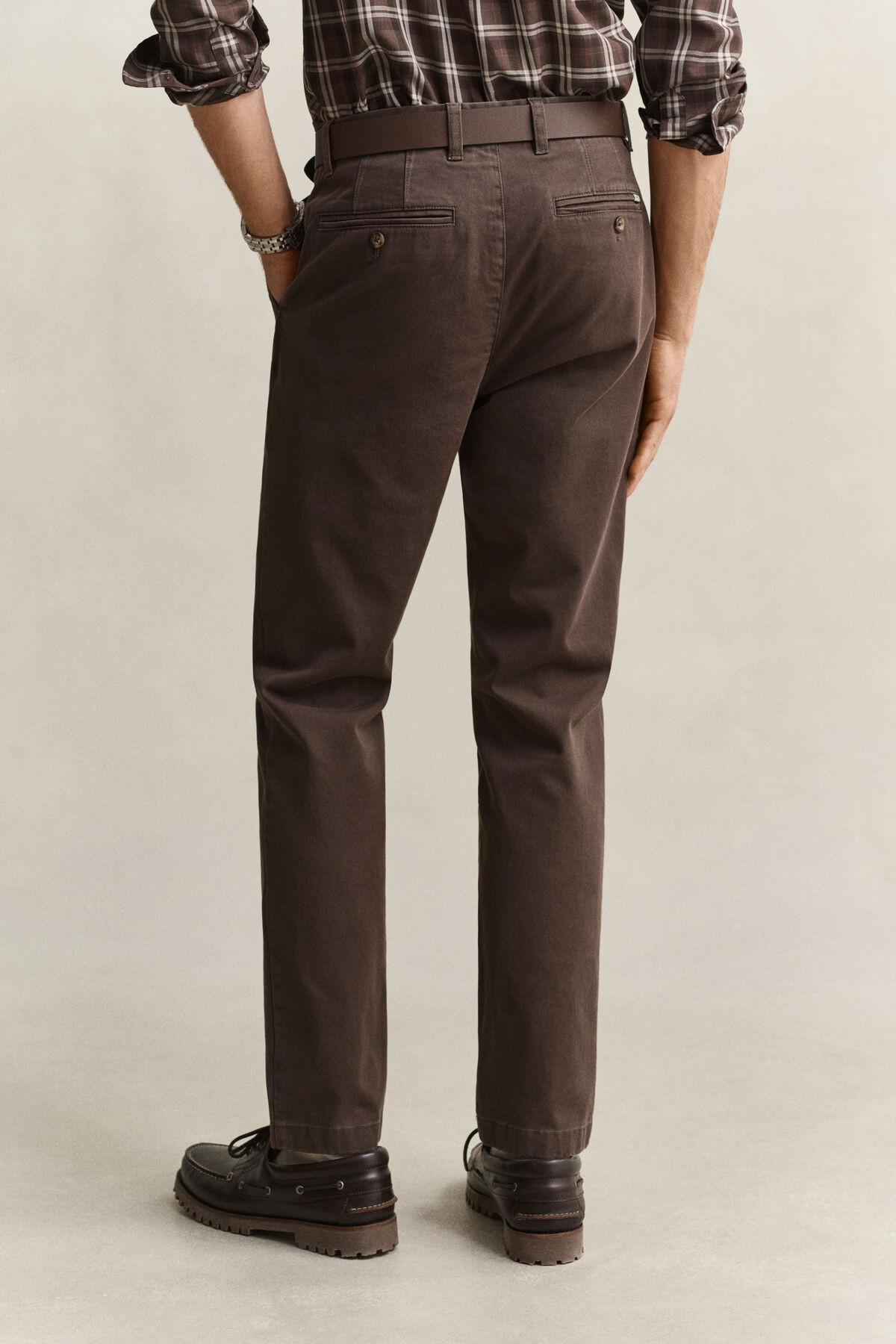 Slim Fit Comfort Chinos — SHADOW BROWN