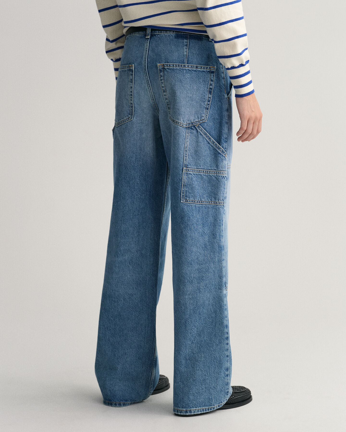 Wide Leg Cargo Jeans