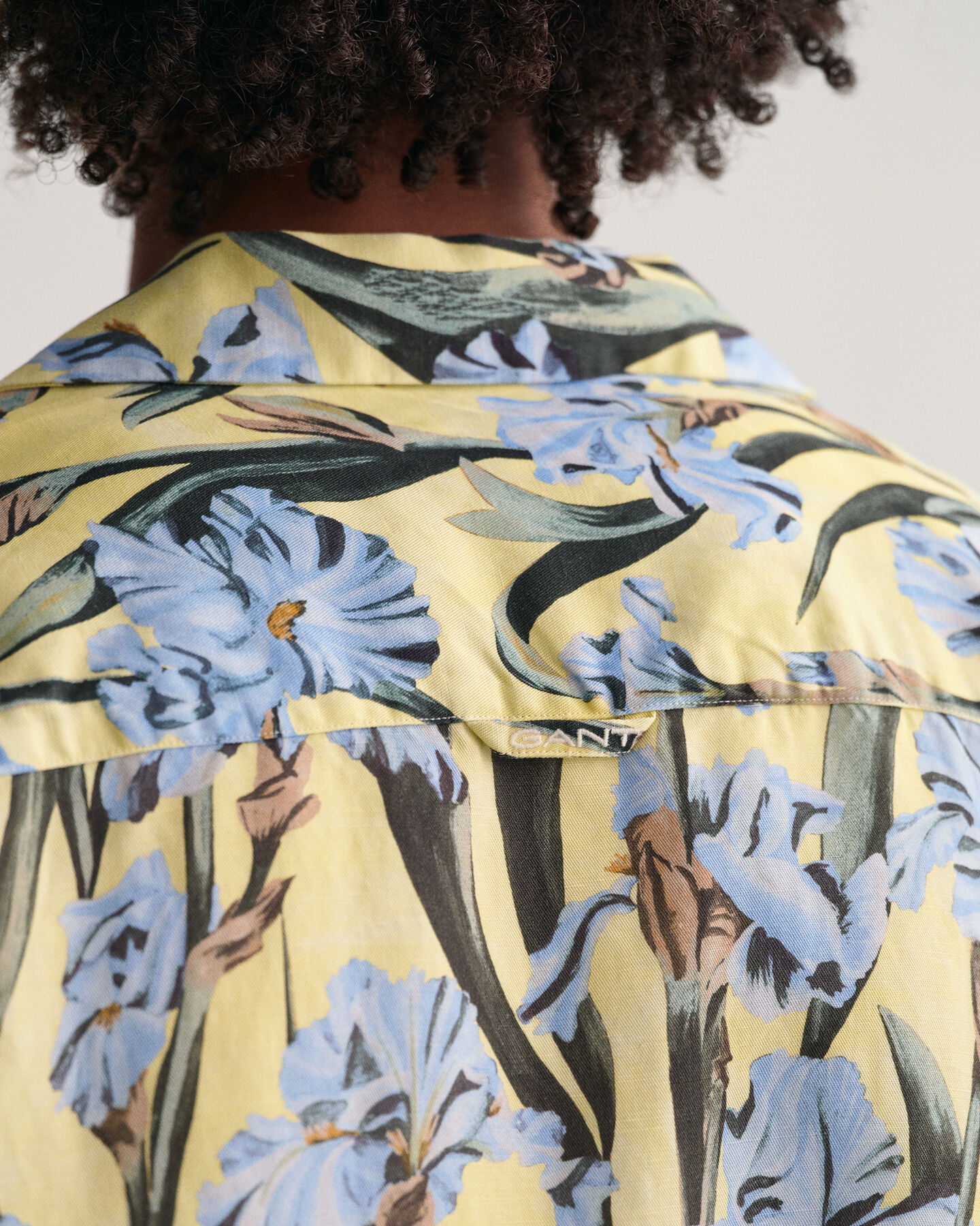 Relaxed Fit Iris Print Linen Lyocell Short Sleeve Shirt