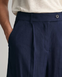 Stretch Linen Shorts
