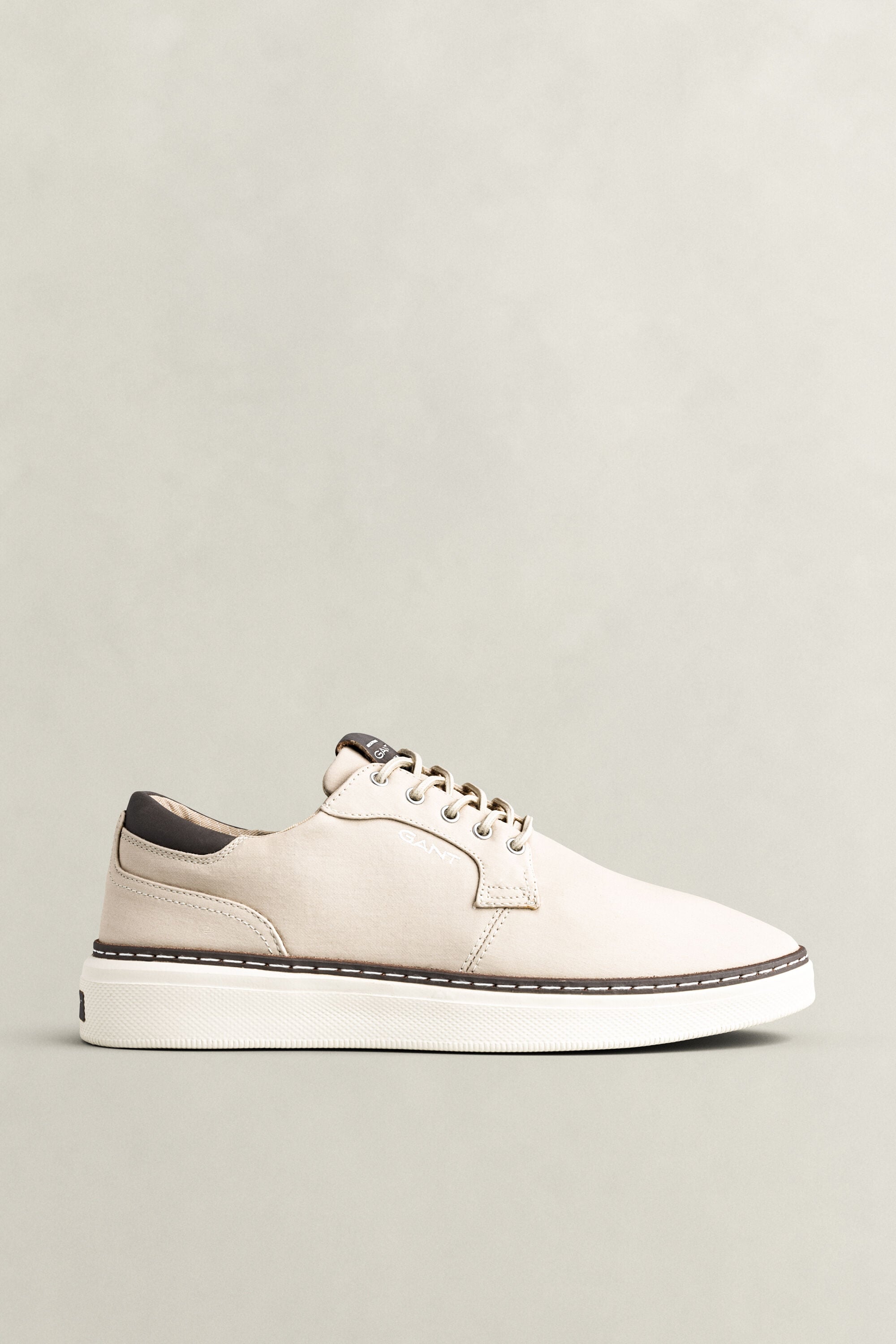 San Prep Sneakers