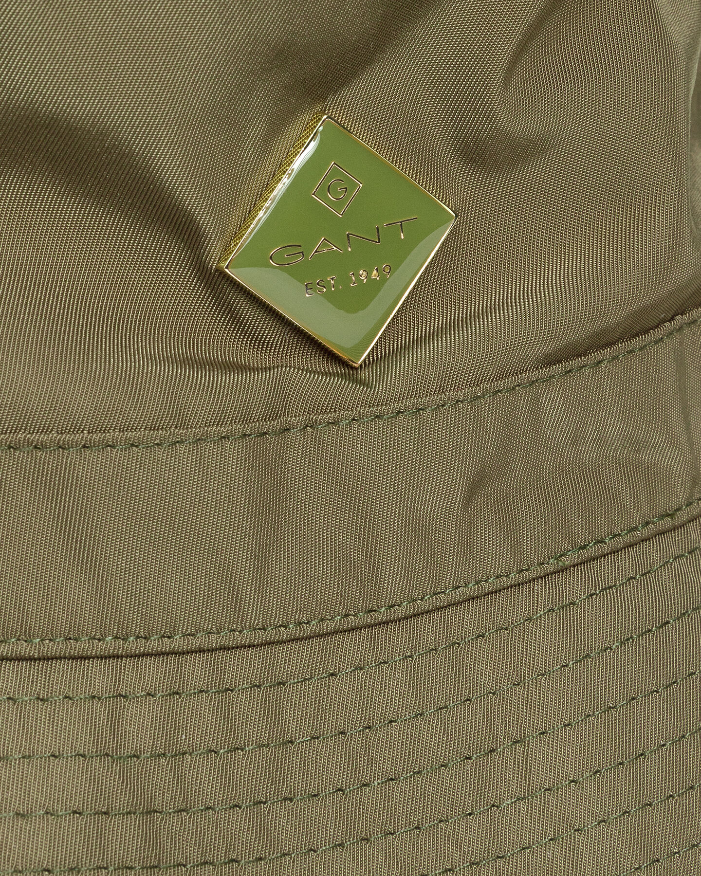 Diamond G Shiny Bucket Hat