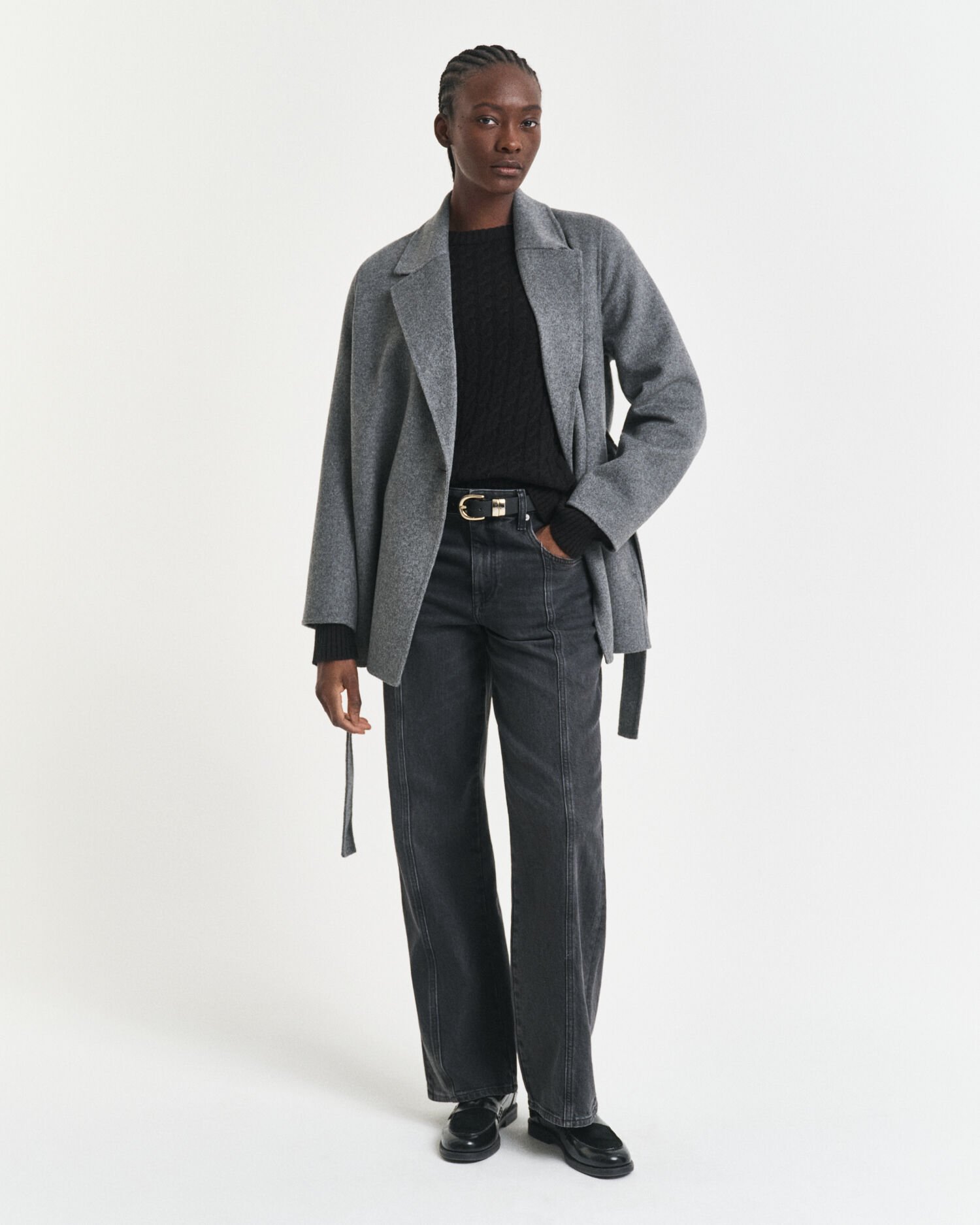 Cashmere Cable Knit Crew Neck Sweater