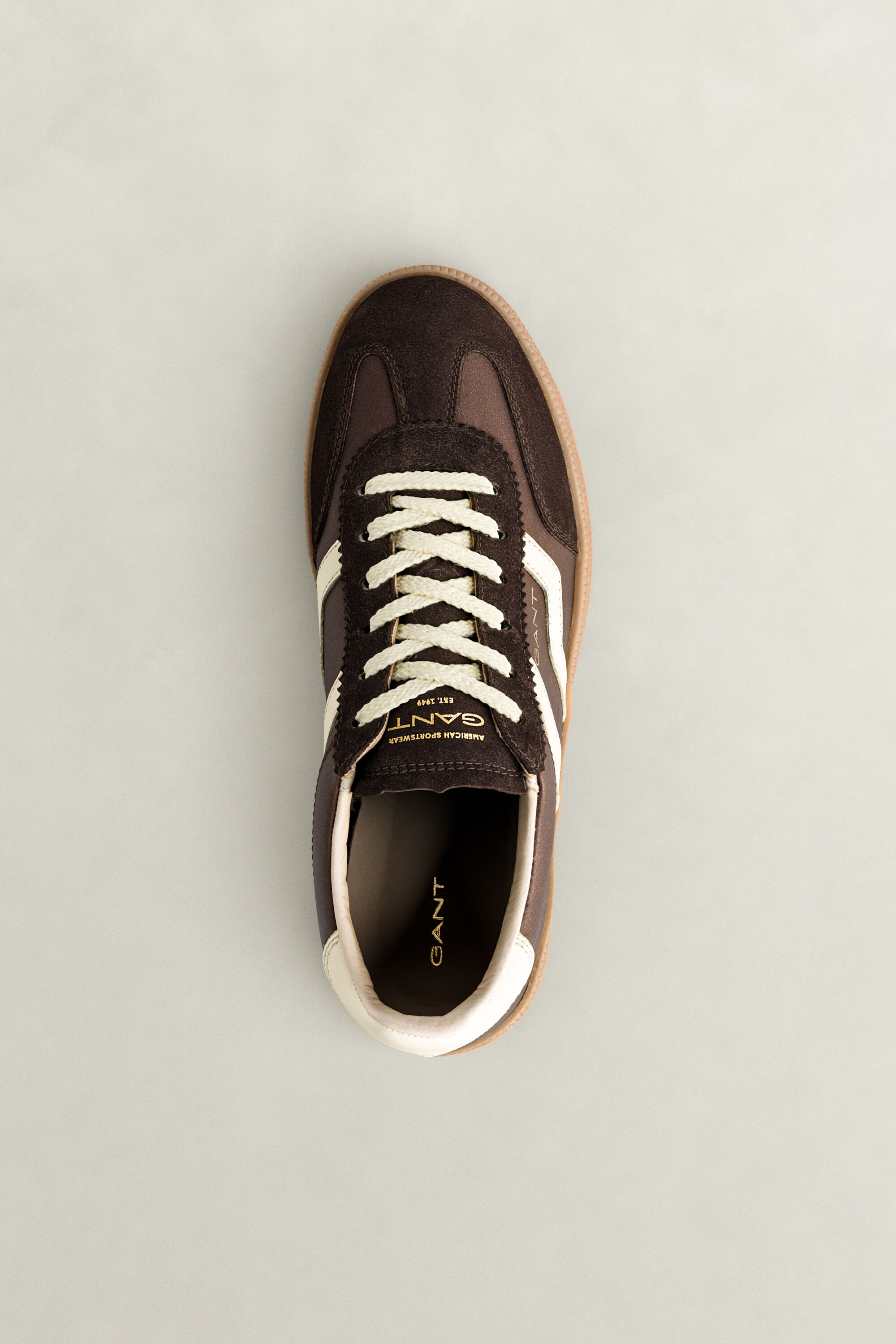 Cuzima Sneakers — BROWN