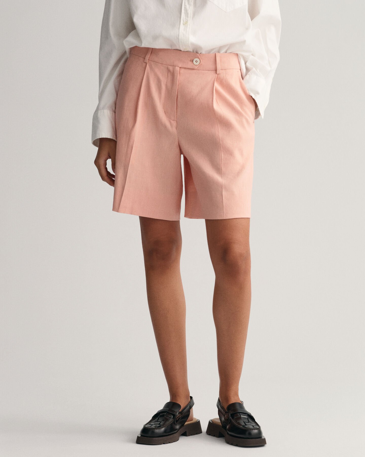 Stretch Linen Shorts