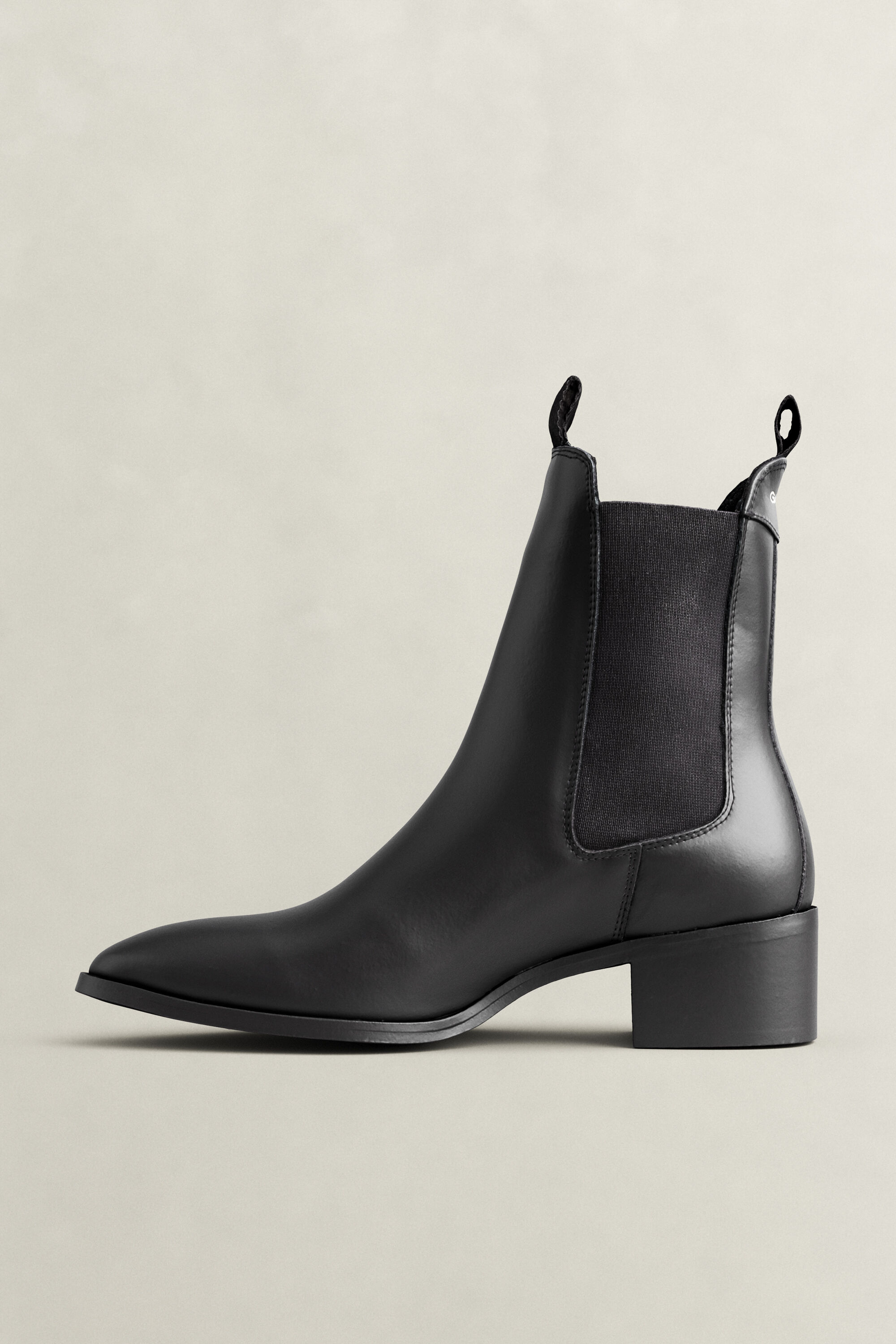St Broomly Leather Chelsea Boots