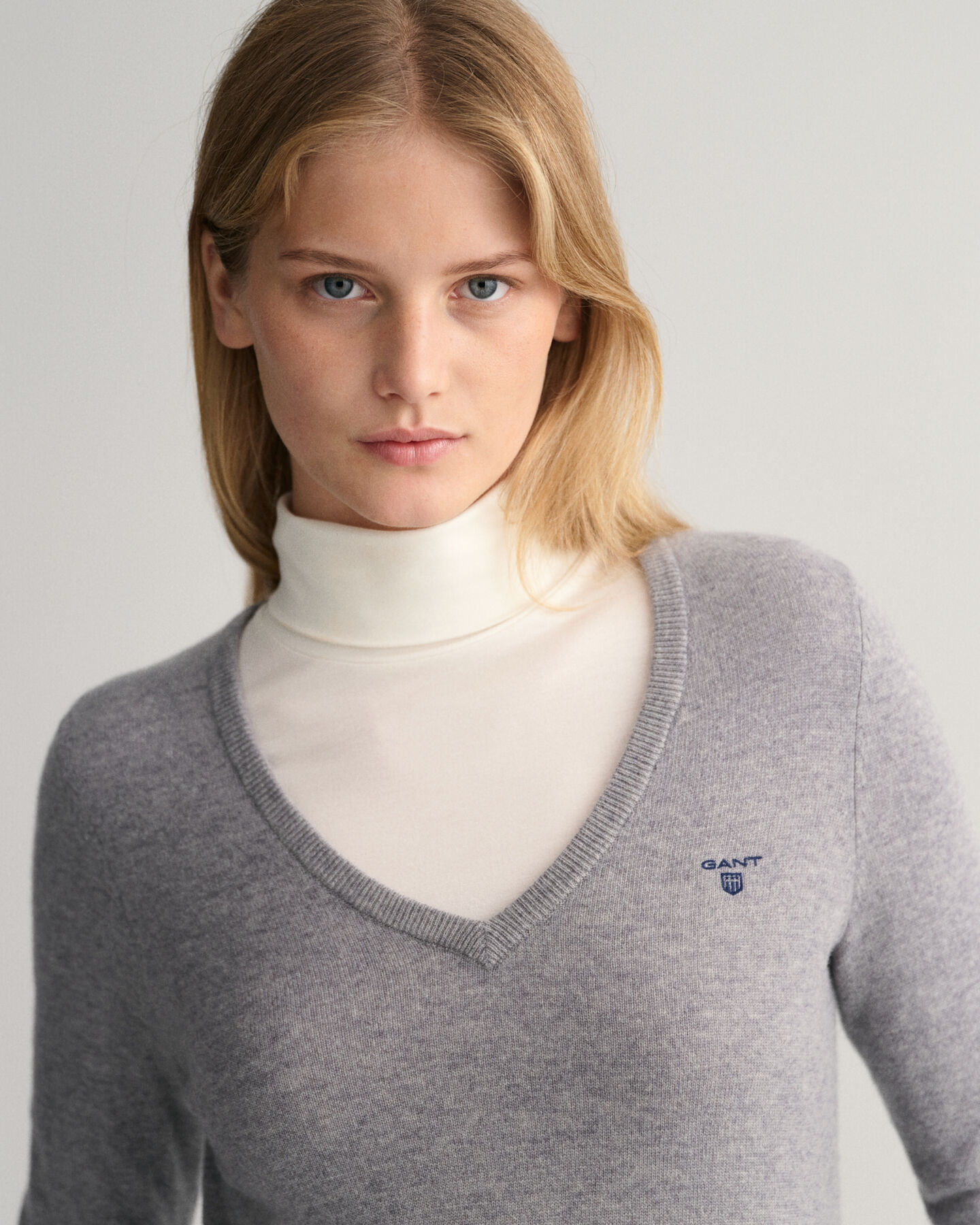 Extra Fine Lambswool V-Neck Sweater