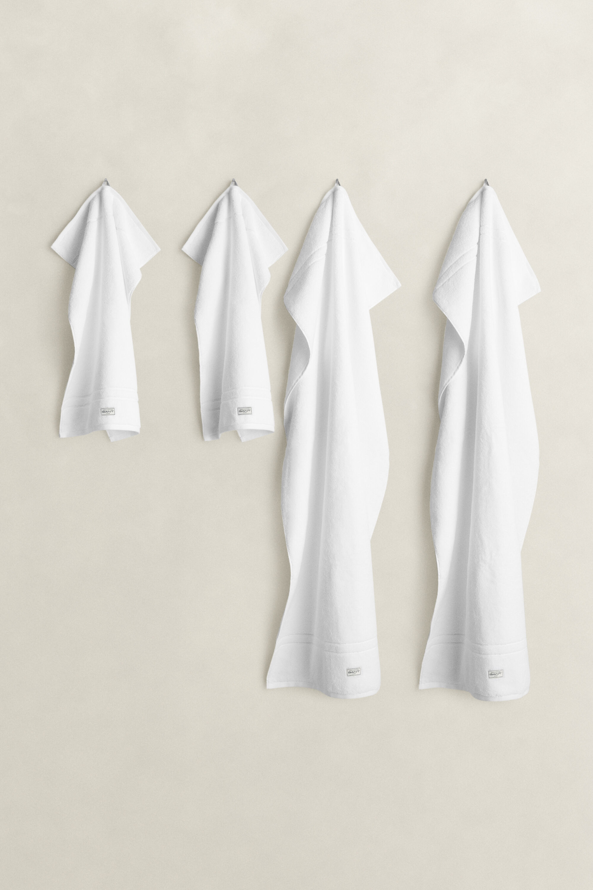 4-Pack Premium Towels — WHITE
