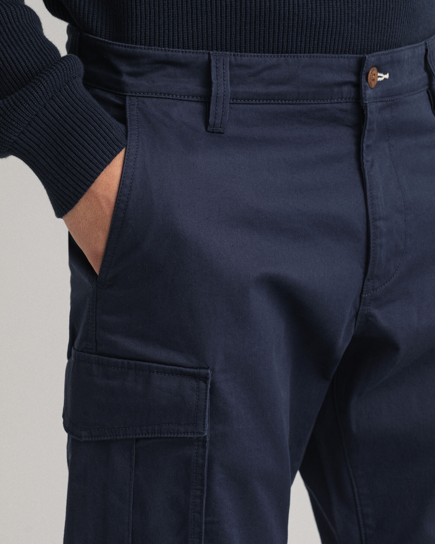 Relaxed Fit Twill Cargo Shorts