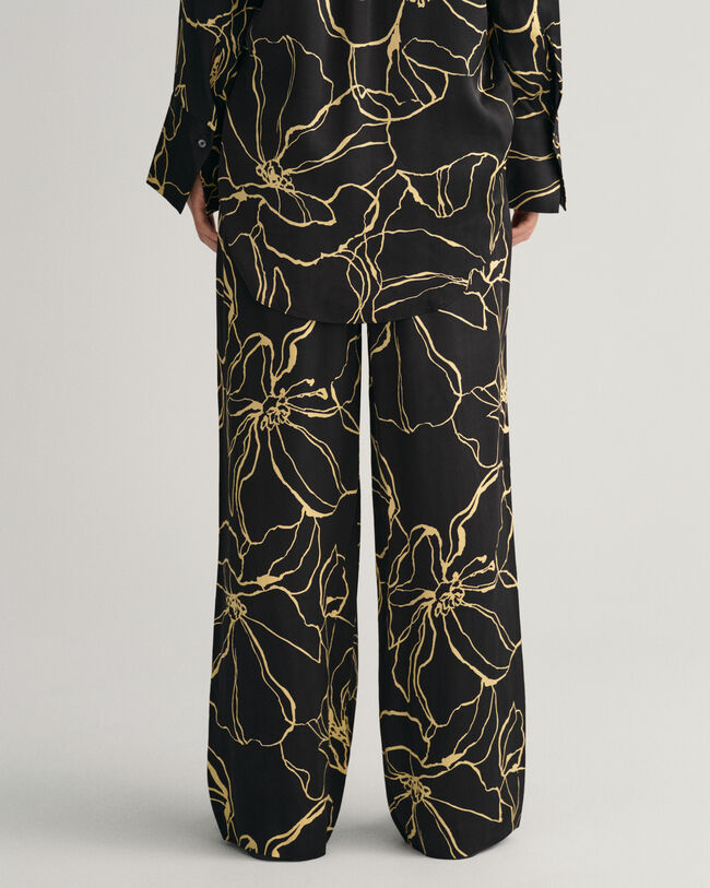 Line Drawing Pull-On Pants