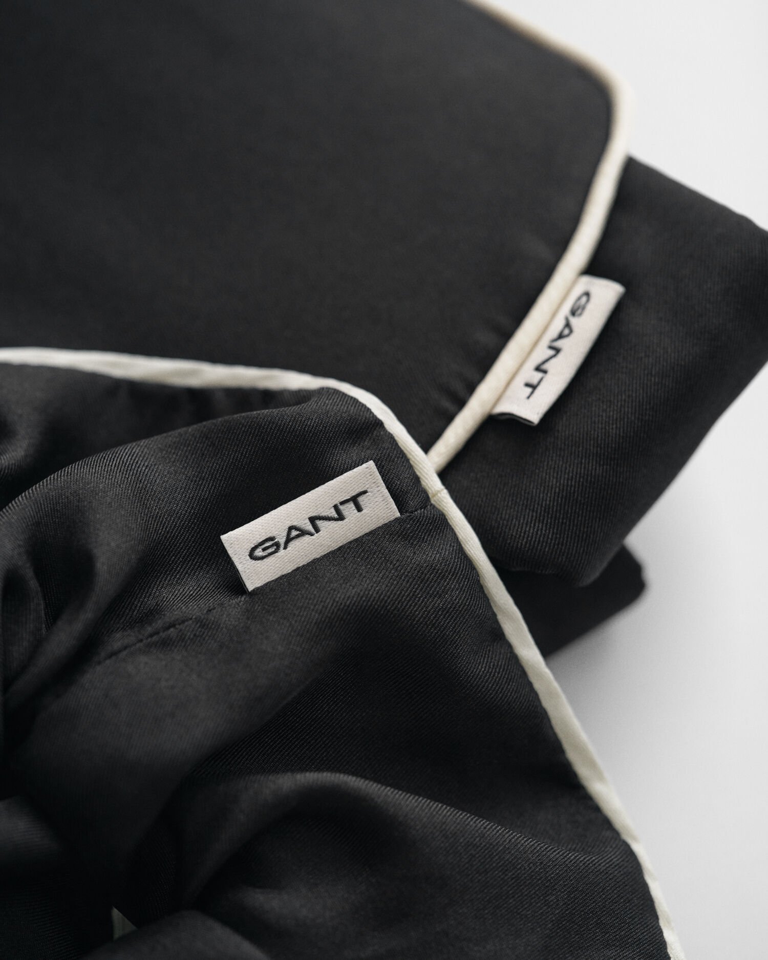 Silk Sleep Mask & Scrunchie Gift Set