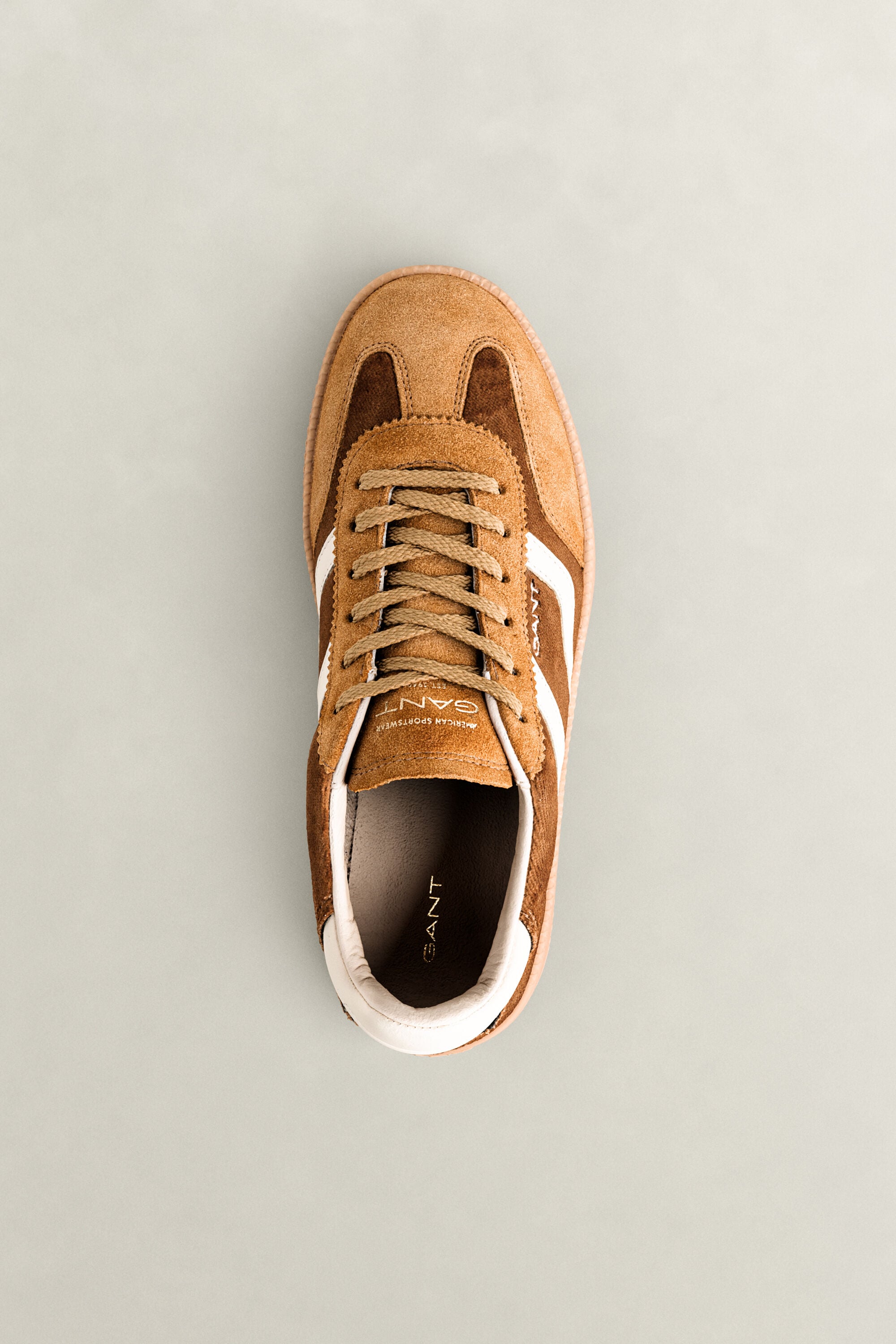 Cuzmani Velvet Sneakers