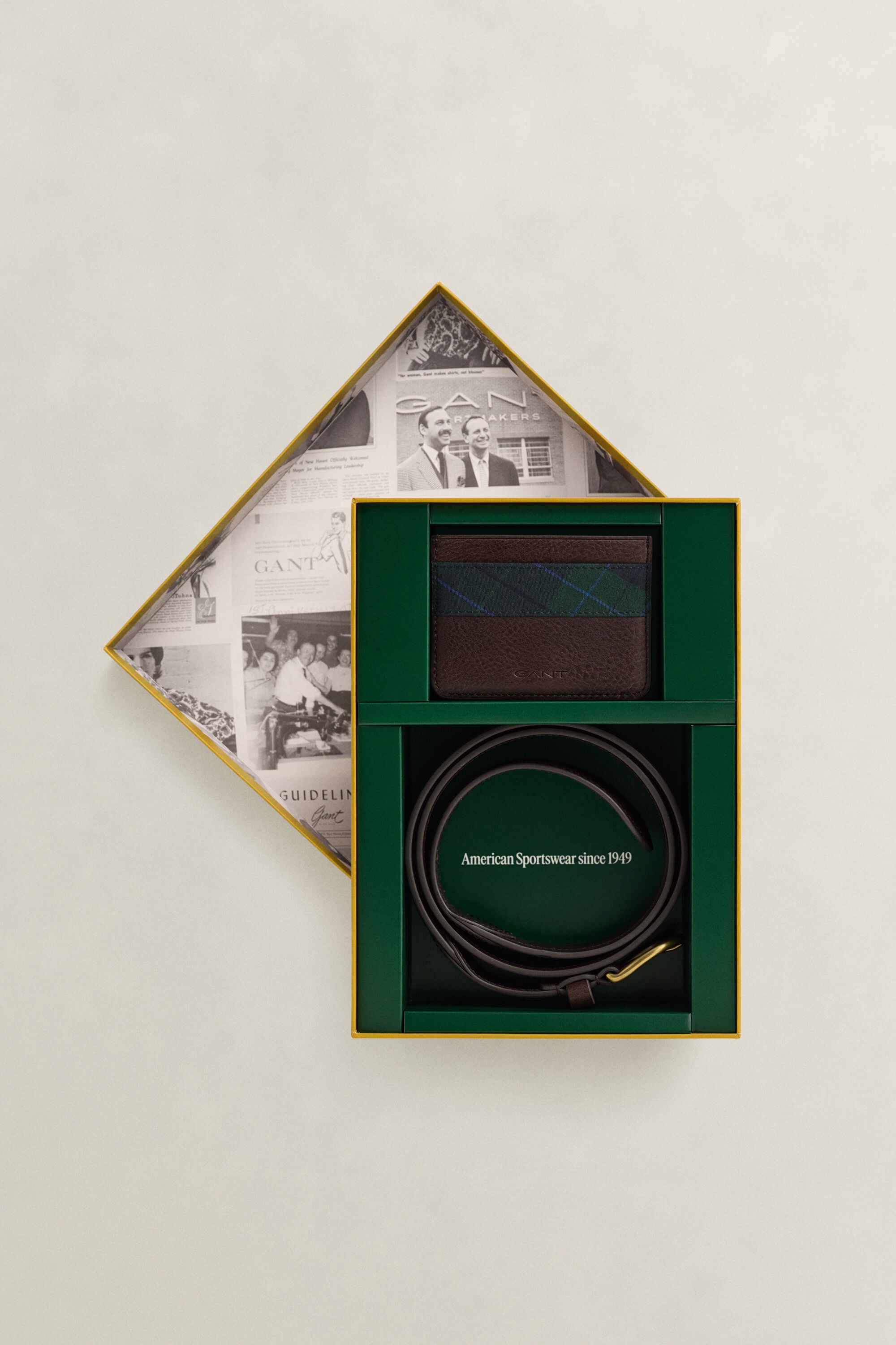 Checked Belt & Card Holder Gift Set