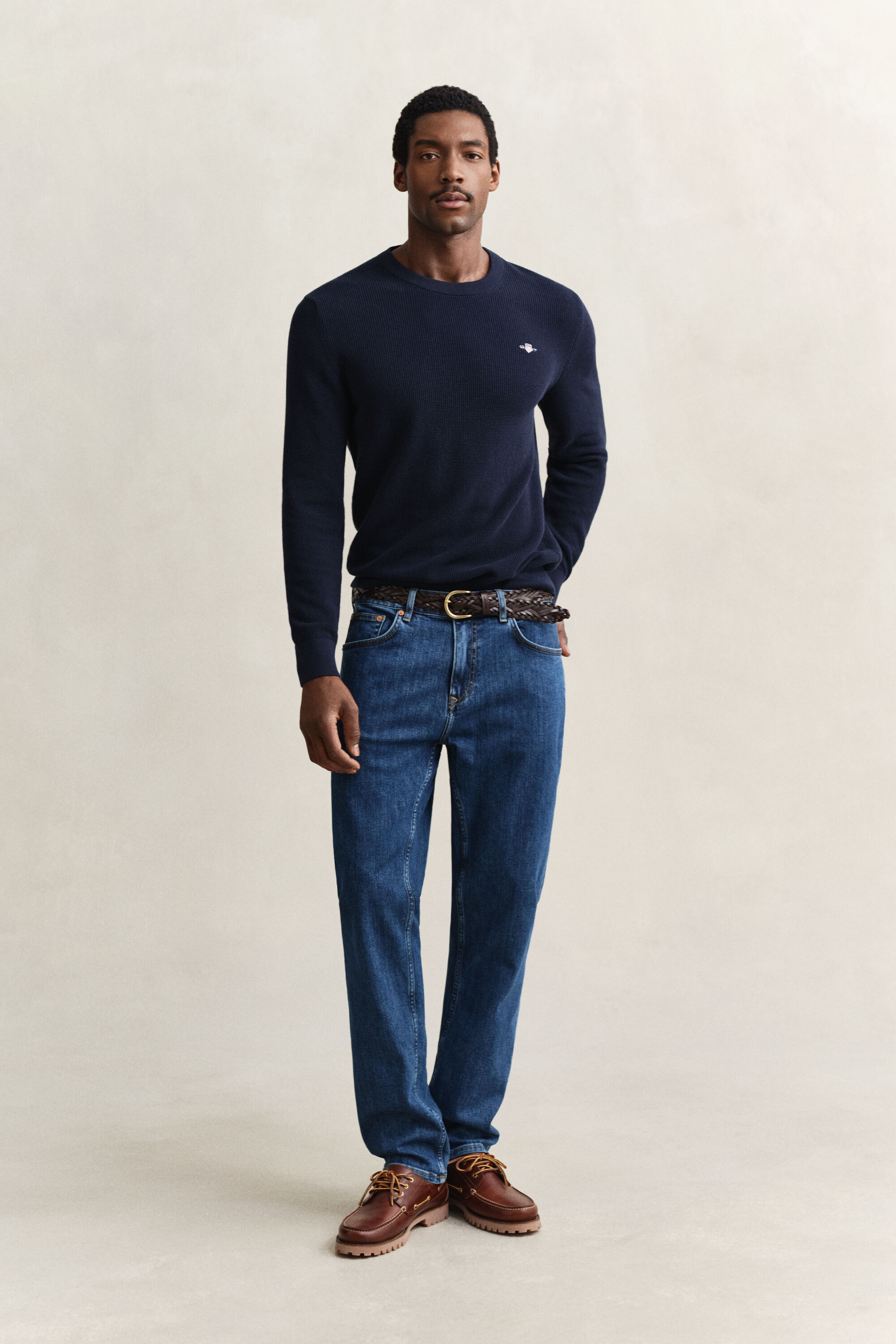 Regular Fit Clean Wash Jeans