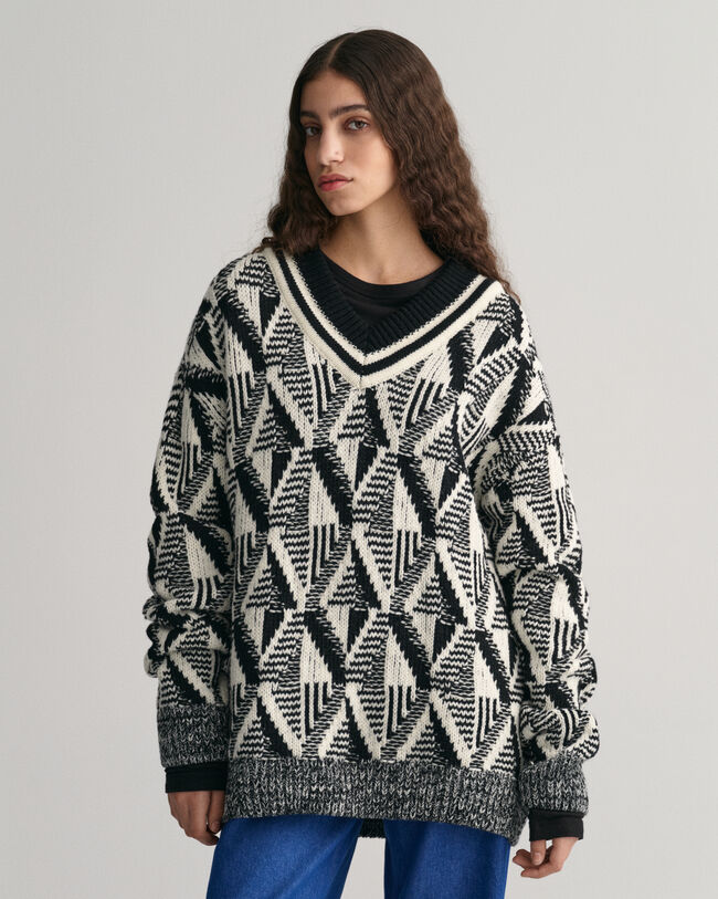 Geometric Patterned V-Neck Sweater