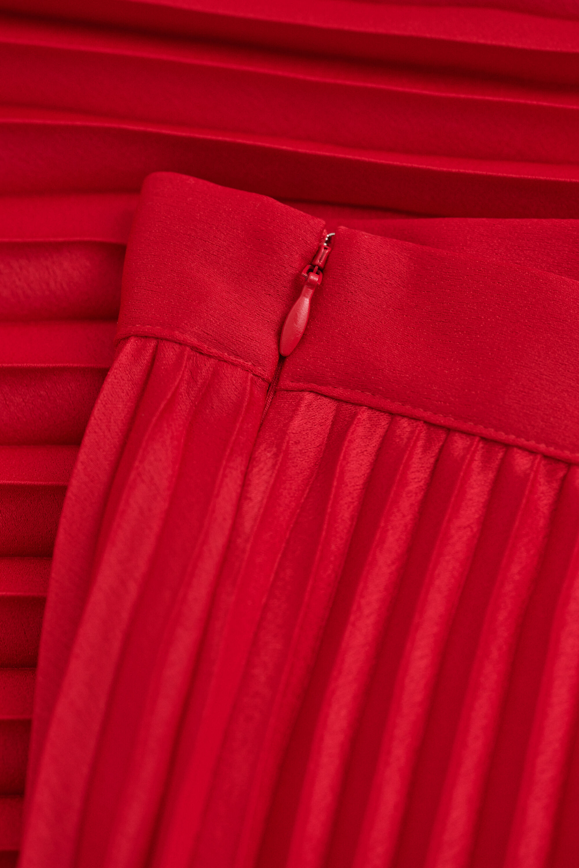 Sateen Pleated Skirt
