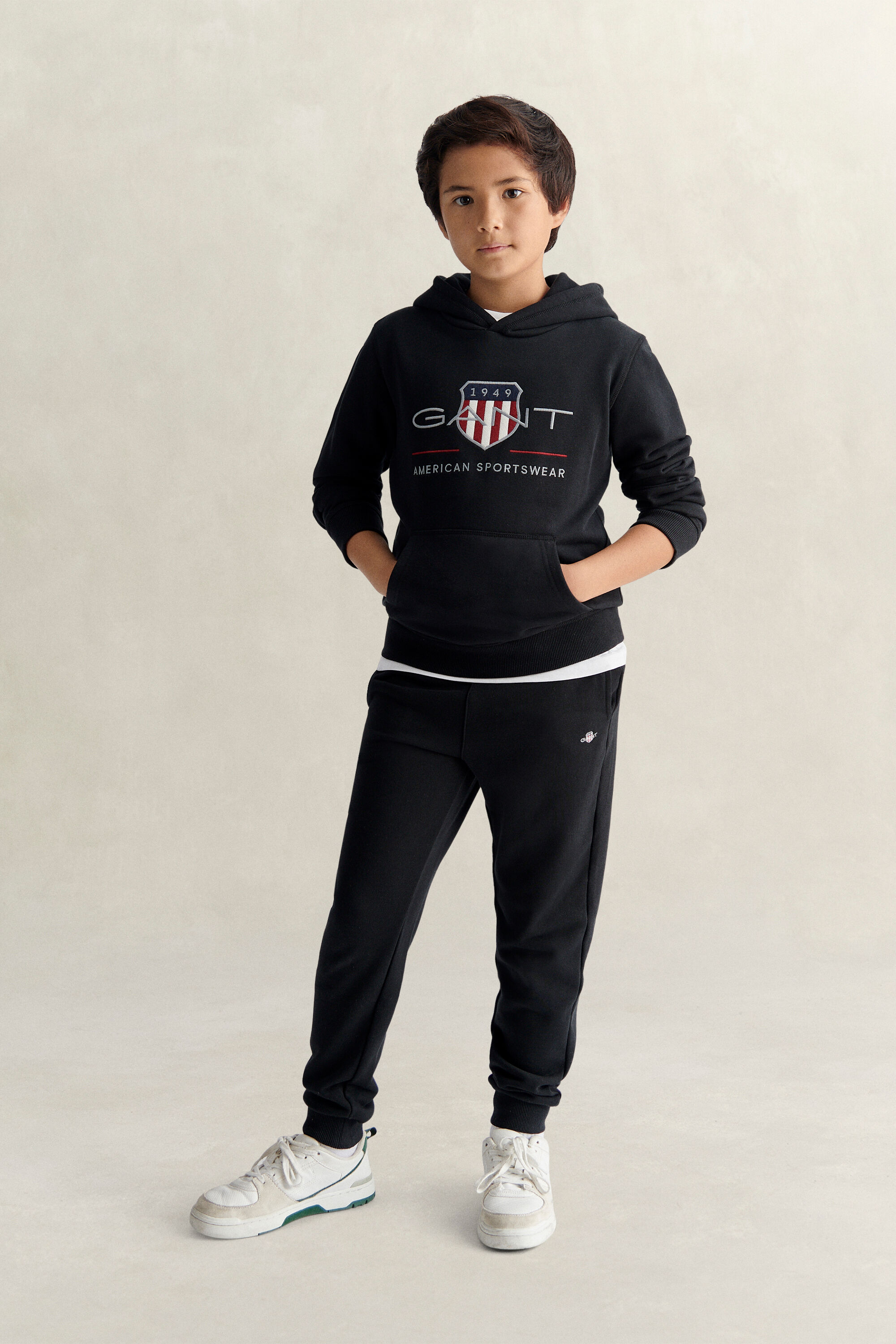 Teens Archive Shield Hoodie — BLACK