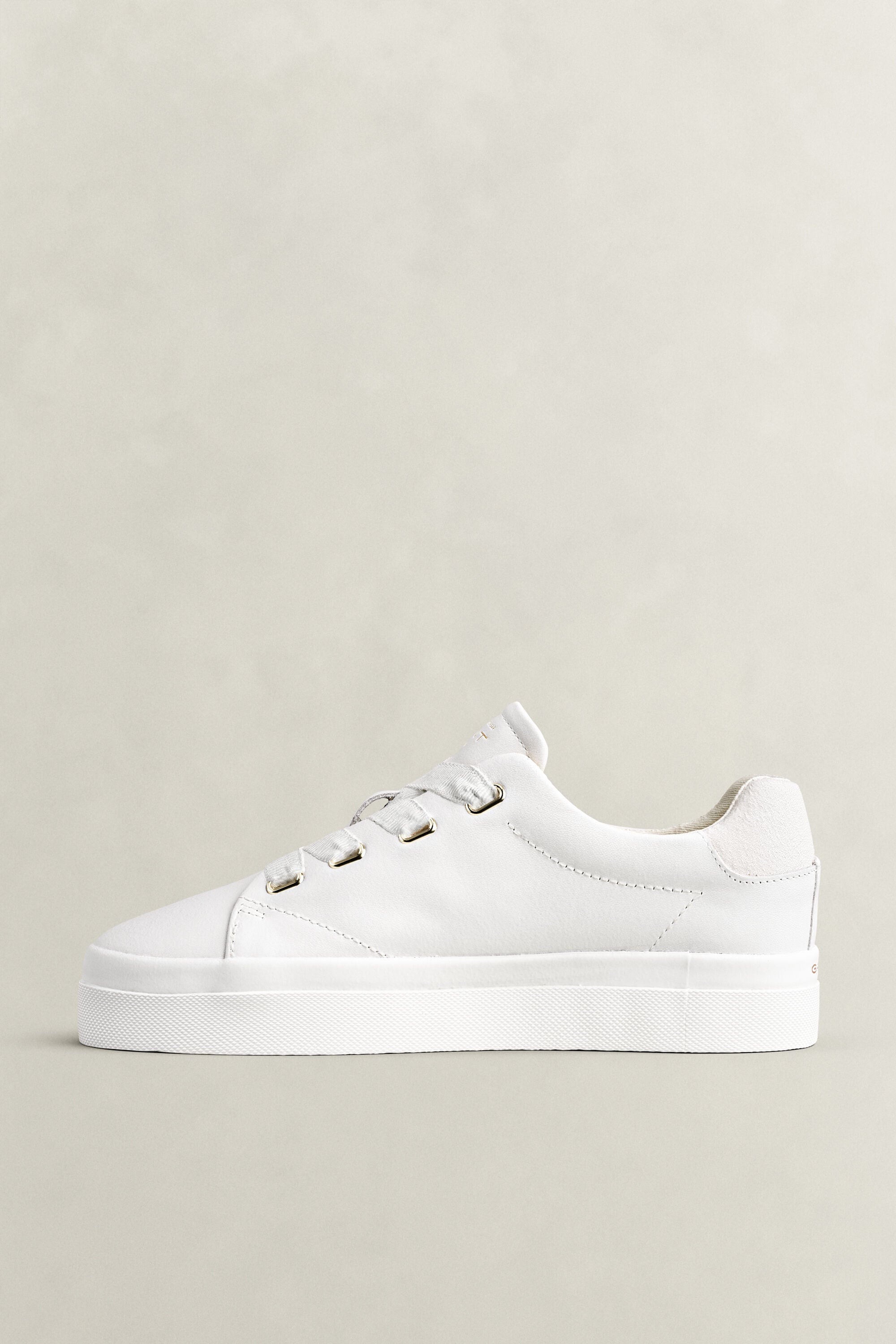 Avona Leather Sneakers