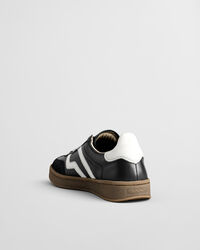 Cuzima Leather Sneakers
