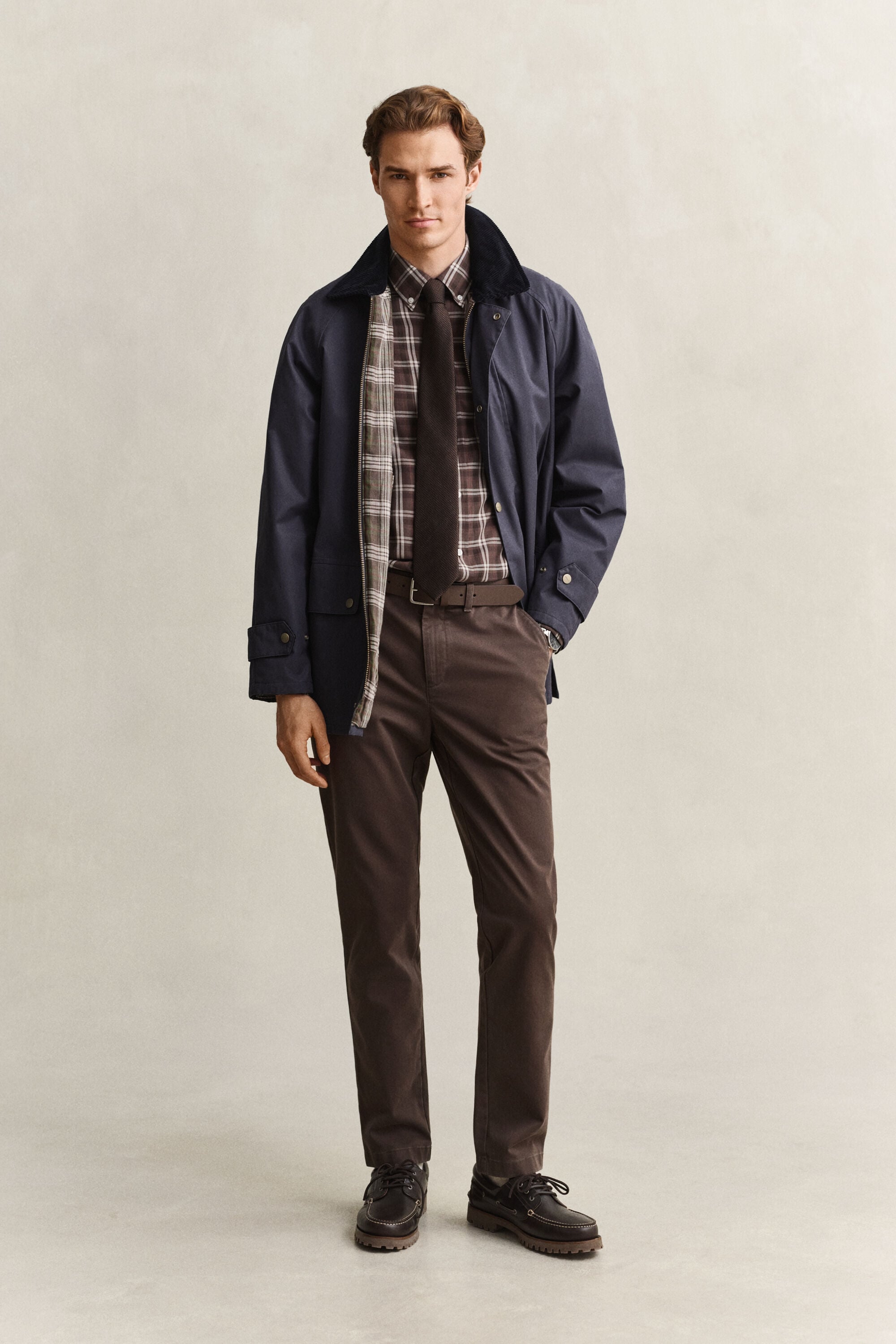 Slim Fit Comfort Chinos