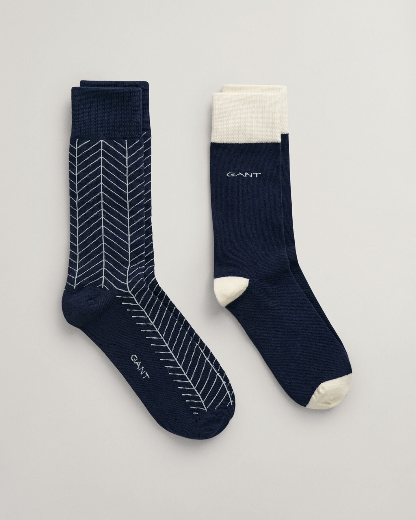 2-Pack Herringbone Patterned Socks
