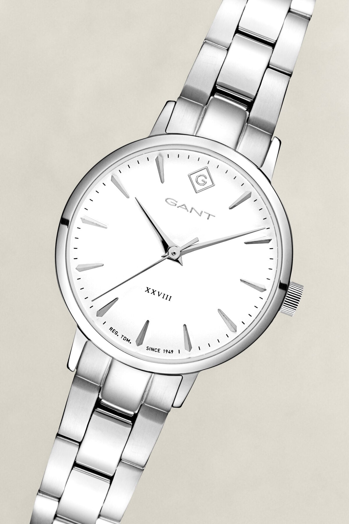 Park Avenue 28 Wristwatch — WHITE