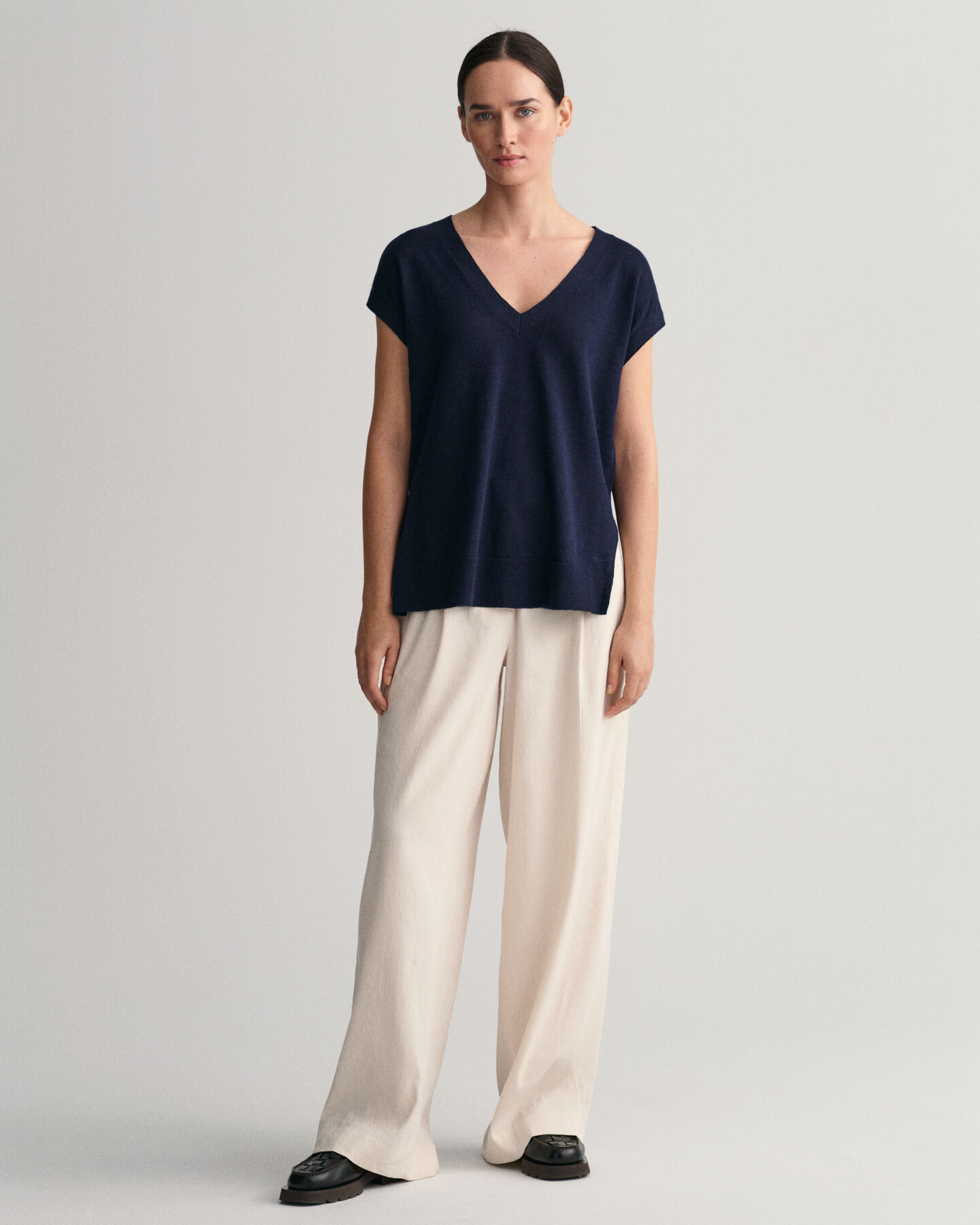 Linen Blend V-Neck Vest