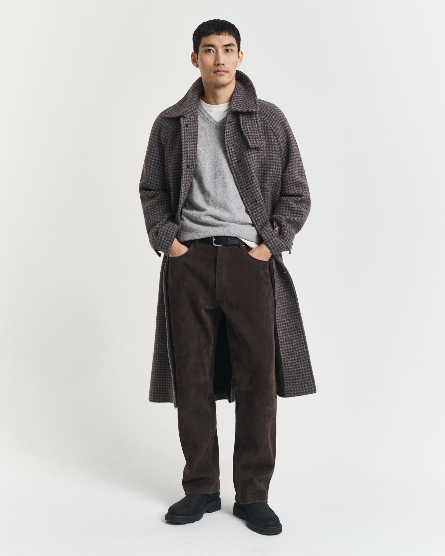 Superfine Lambswool V-Neck Sweater