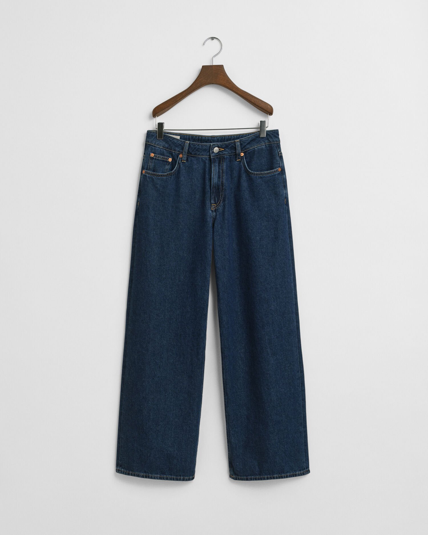 Low-Rise Wide Leg Jeans
