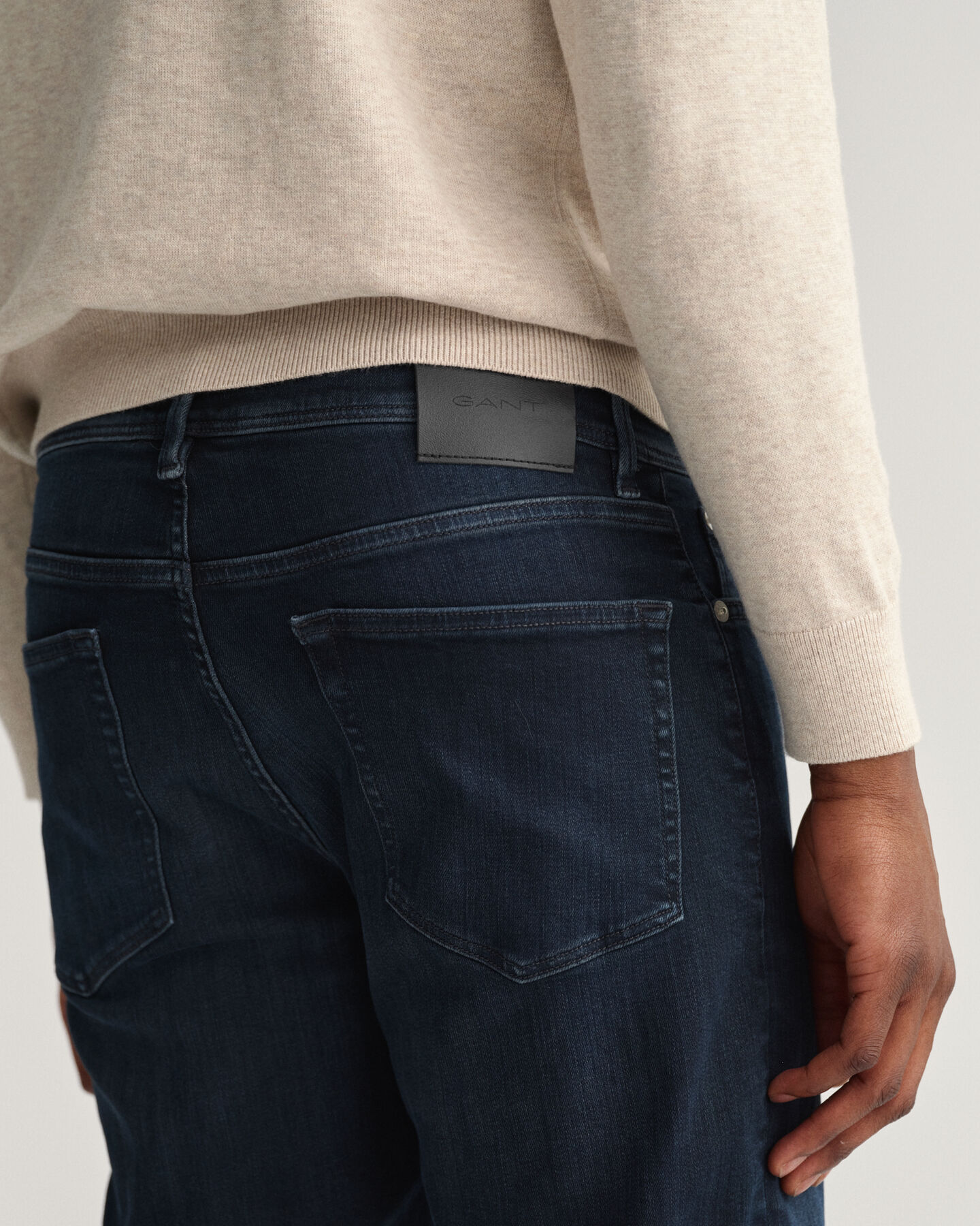 Maxen Extra Slim Fit Active-Recover Jeans